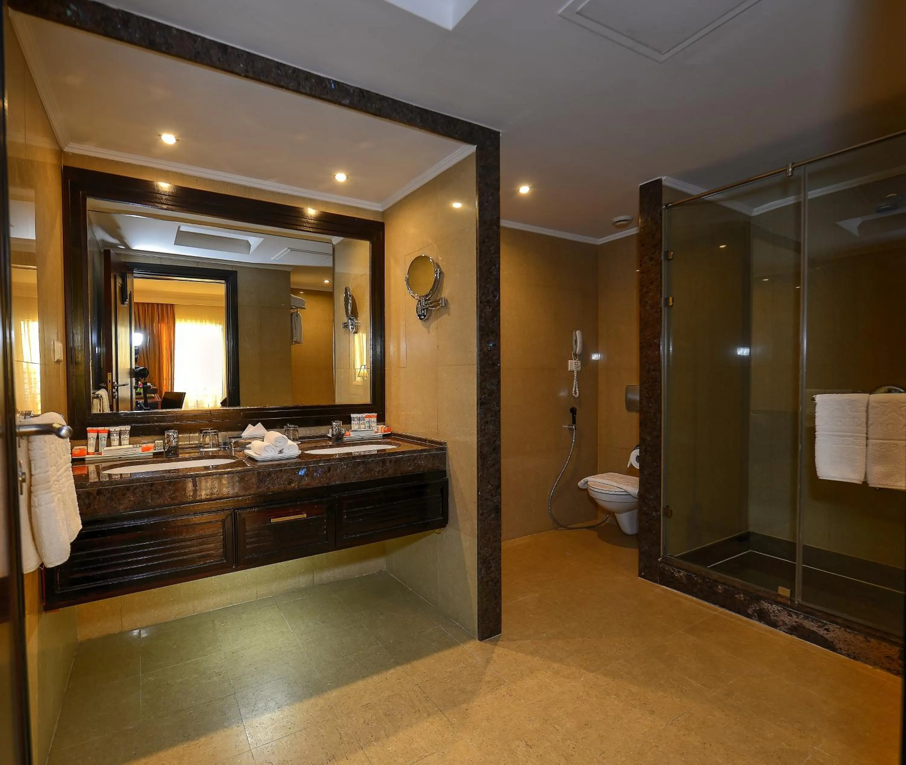 Shower in Stella Di Mare Beach Hotel & Spa