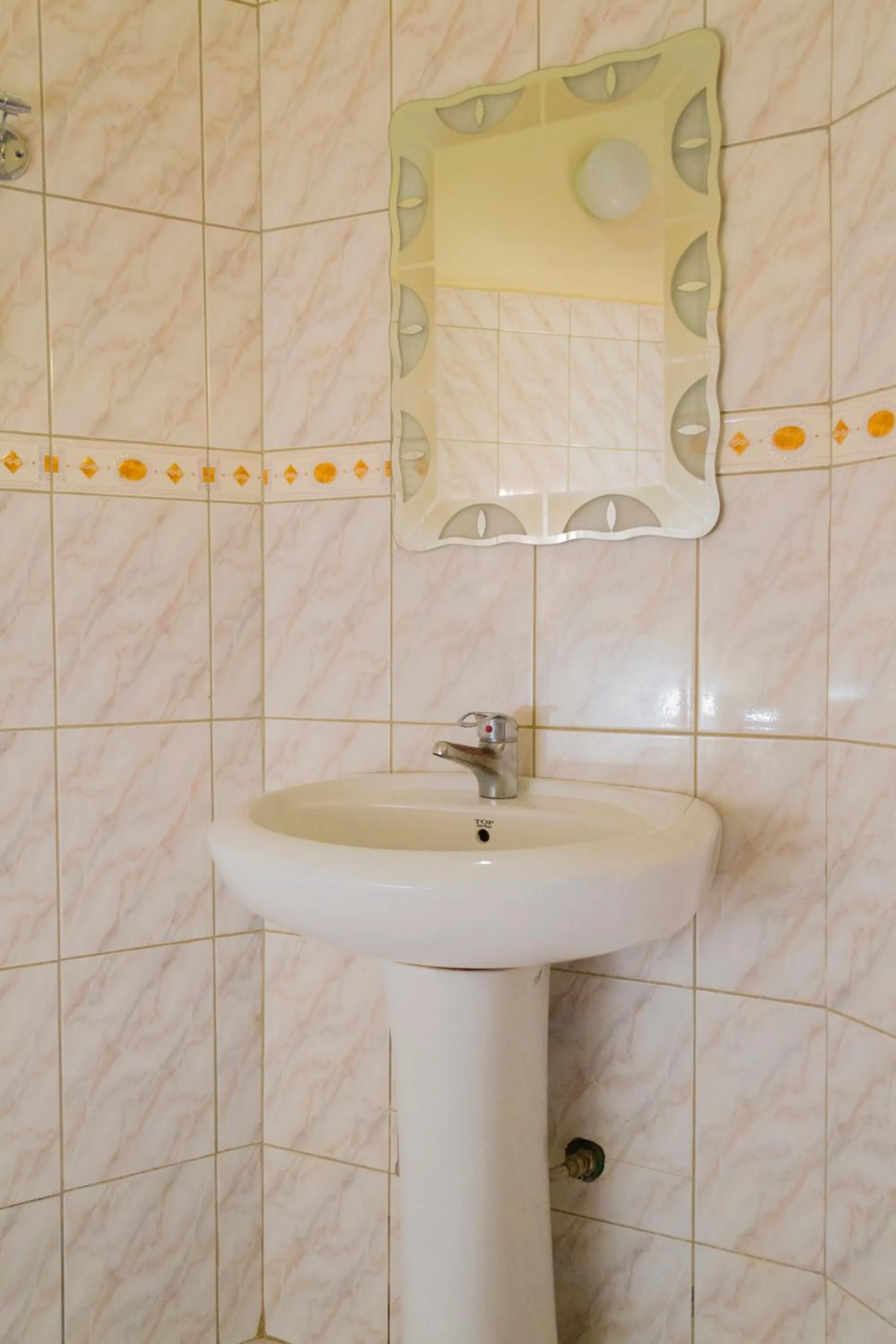 Bathroom in Sadrina Comfort Cottages Kyanja Kampala