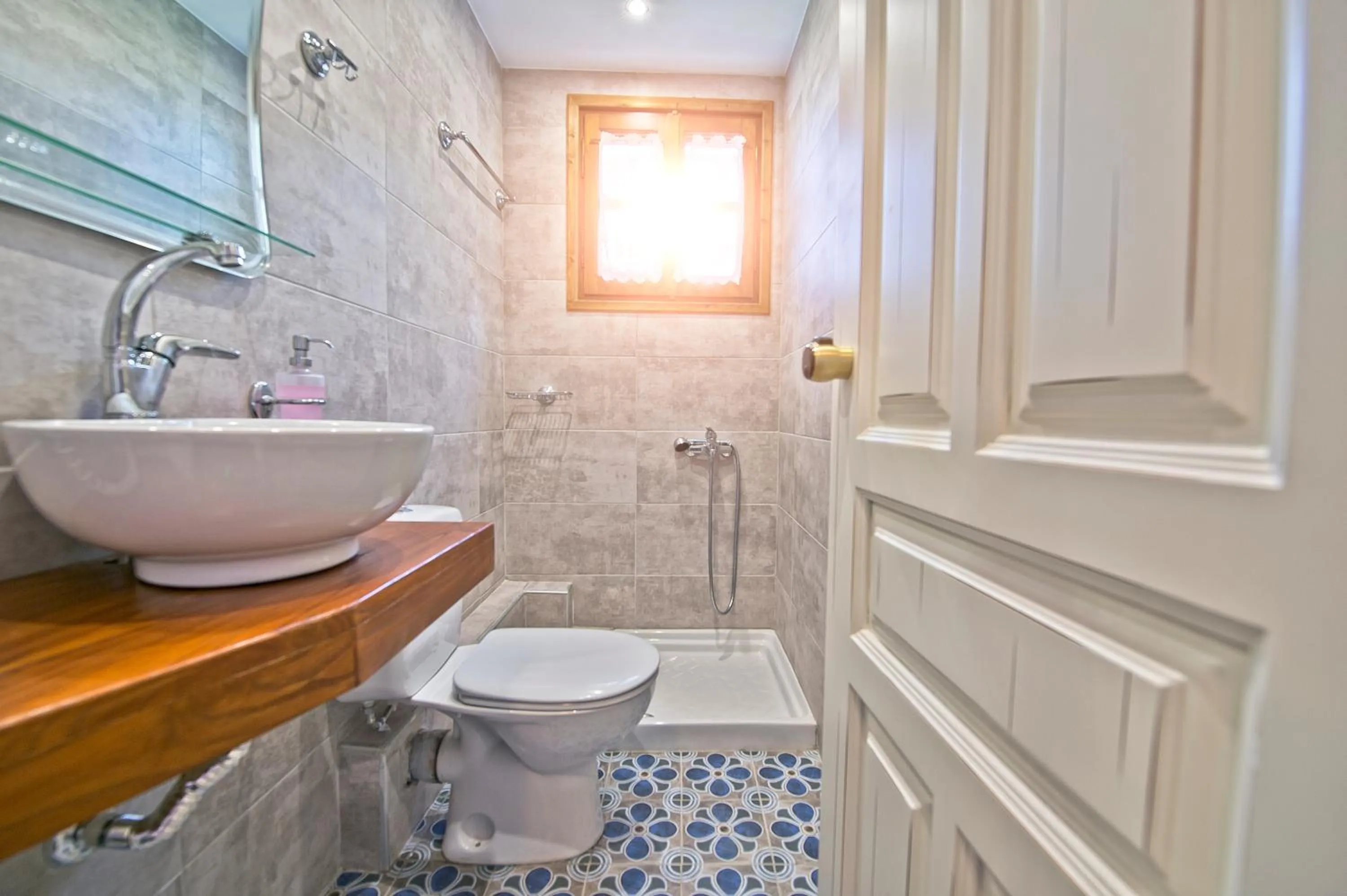 Bathroom in Flamingo Hotel Pelion - Seaside Superior Studios & Suites