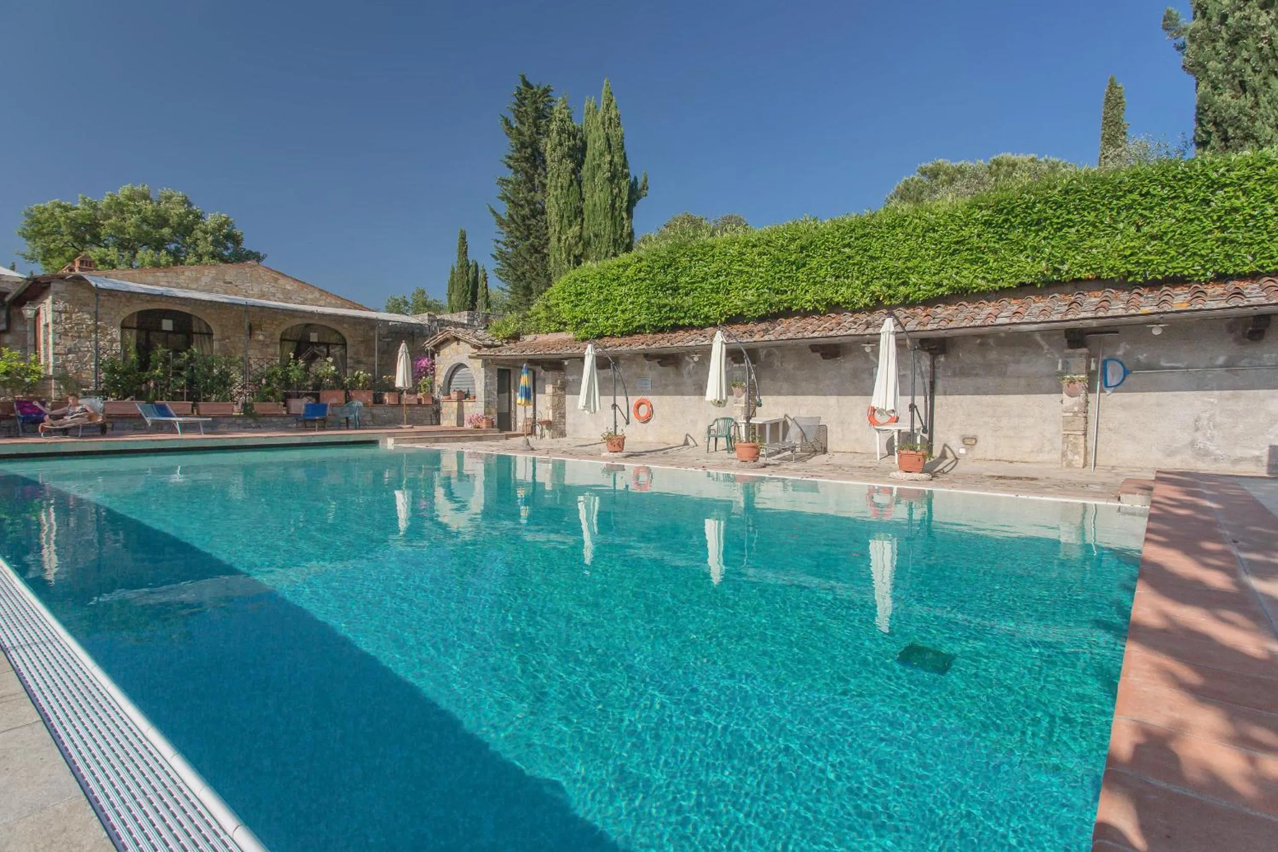 Swimming pool in Relais Santa Cristina