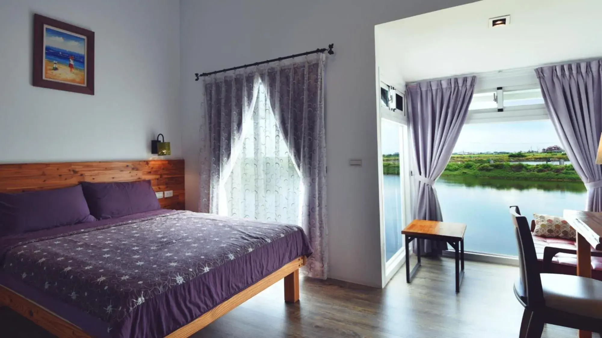 Deluxe Double Room with Sea View in Lan People Villa Deluxe Double Room with Sea View in Lan People Villa