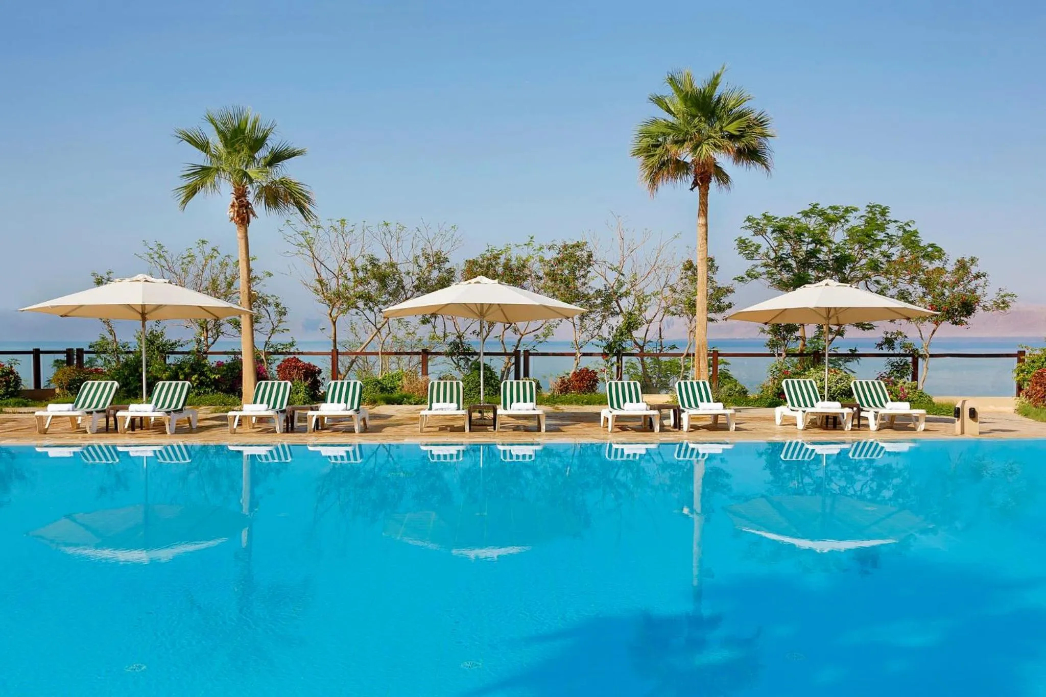 Restaurant/places to eat in Holiday Inn Resort Dead Sea by IHG
