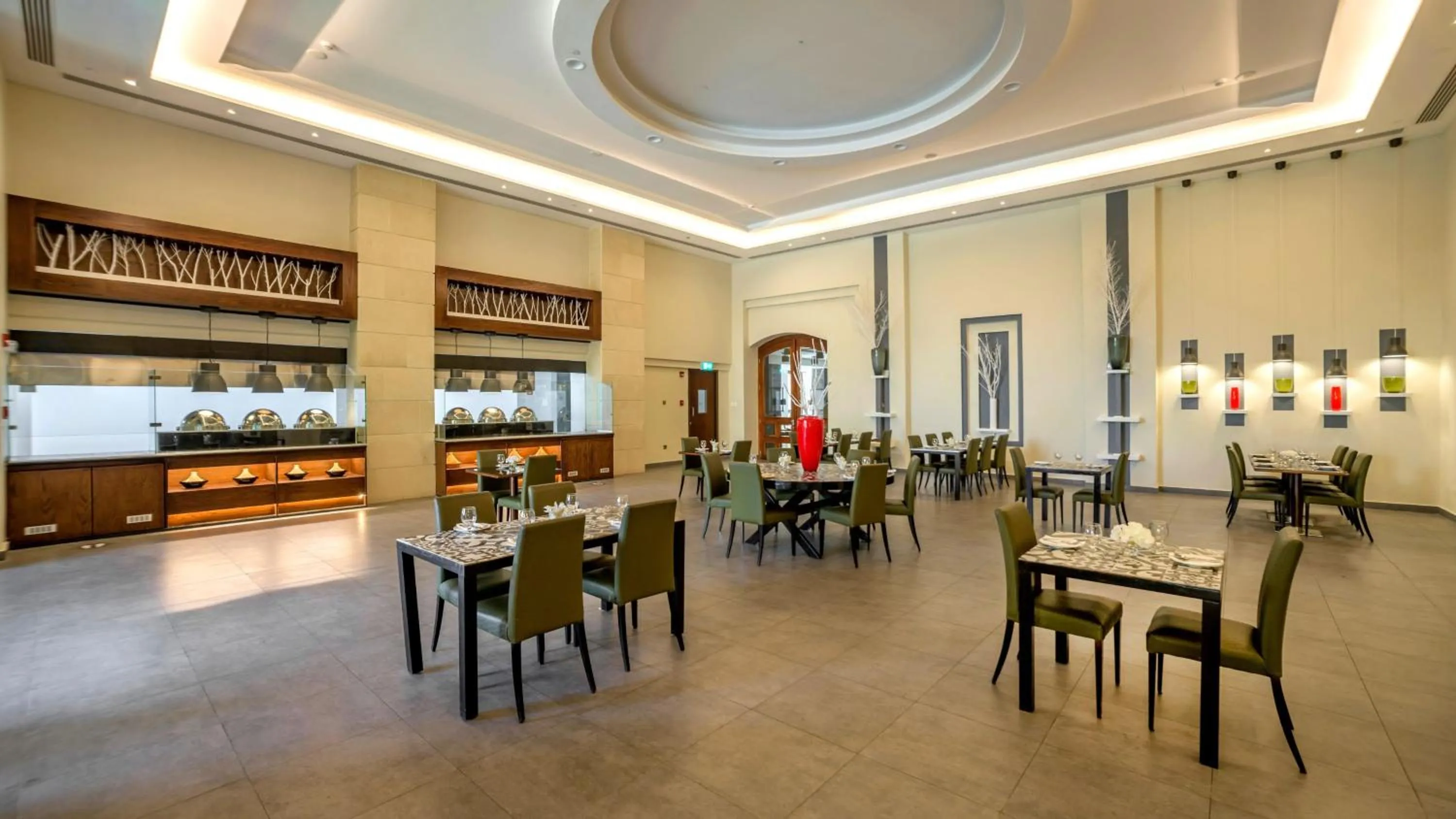 Restaurant/places to eat in Holiday Inn Resort Dead Sea by IHG