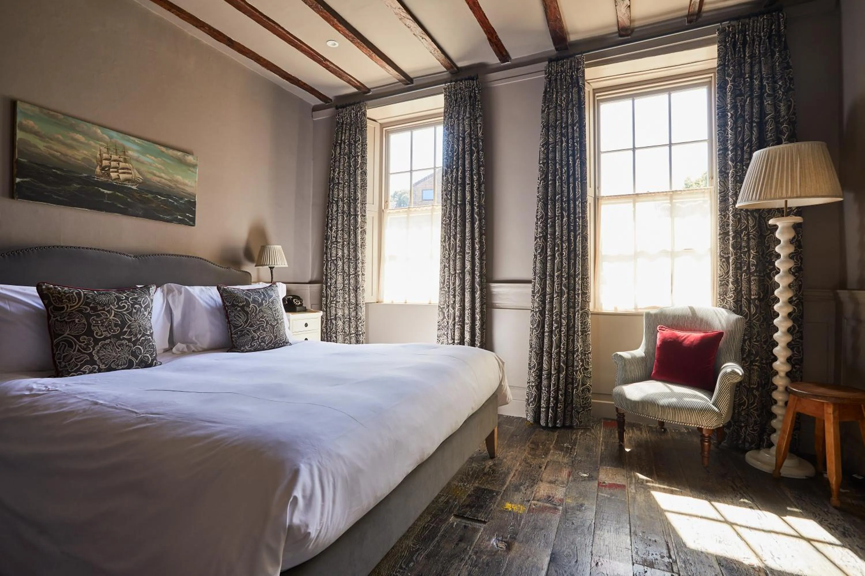 Bedroom, Bed in THE PIG in the Wall - Southampton