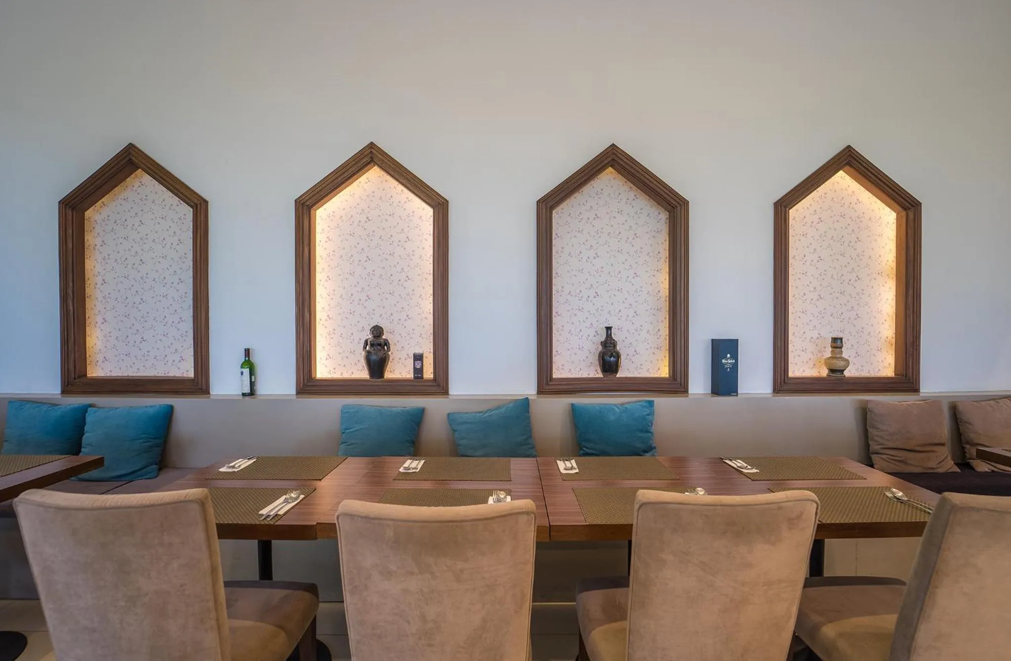 Restaurant/places to eat in Rimkhobfa Urban Resort