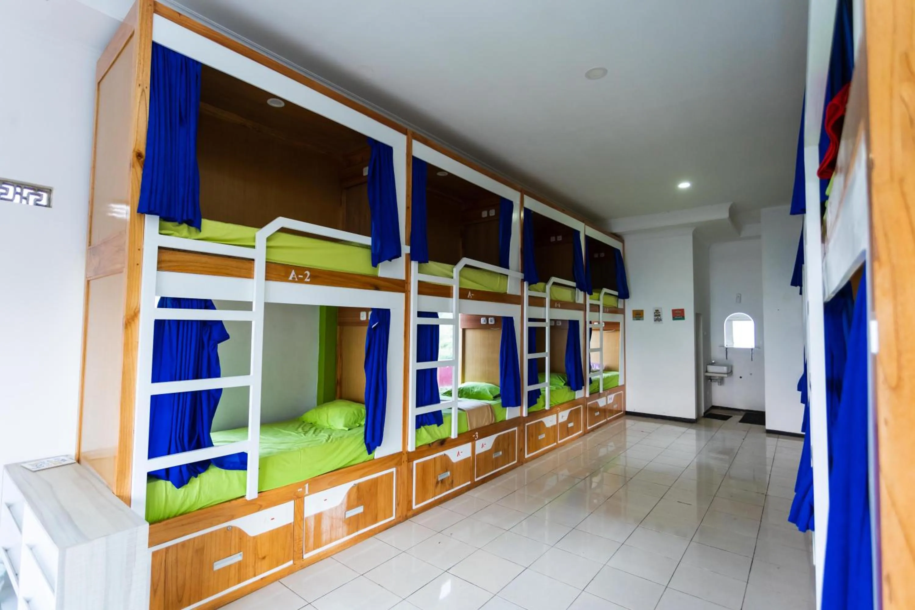 bunk bed, Bed in Villa Panderman Indah
