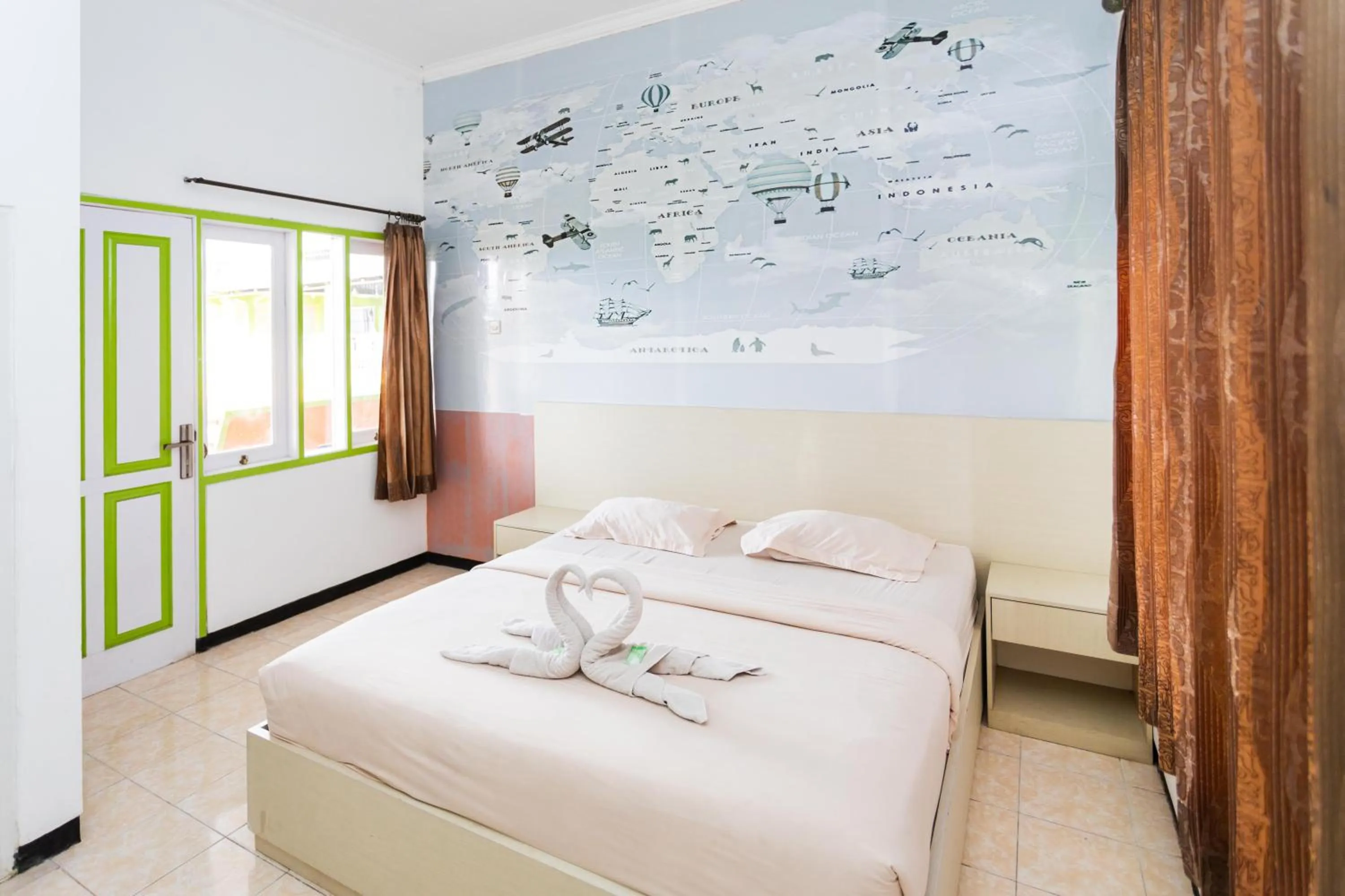 Bed in Villa Panderman Indah