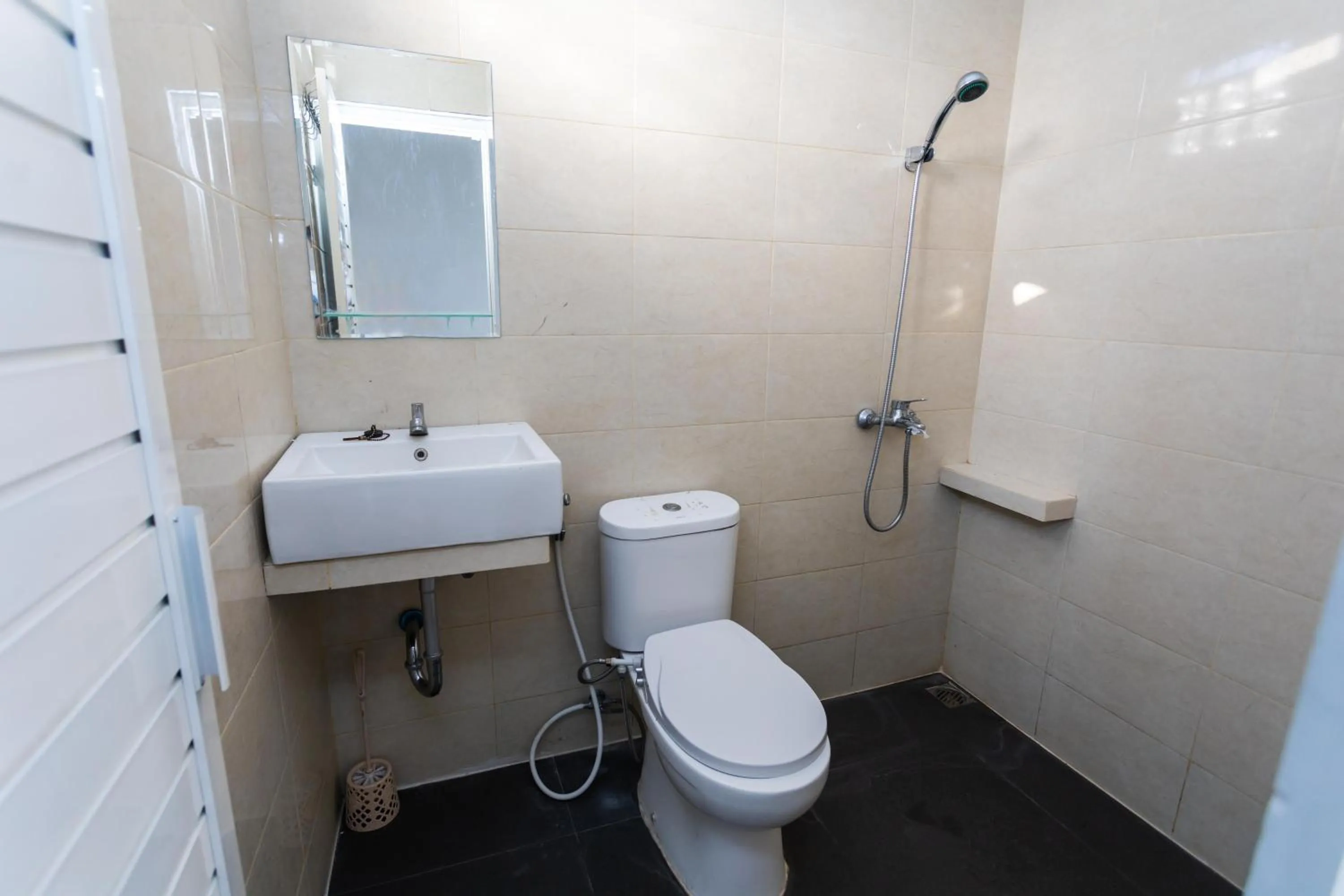 Bathroom in Villa Panderman Indah