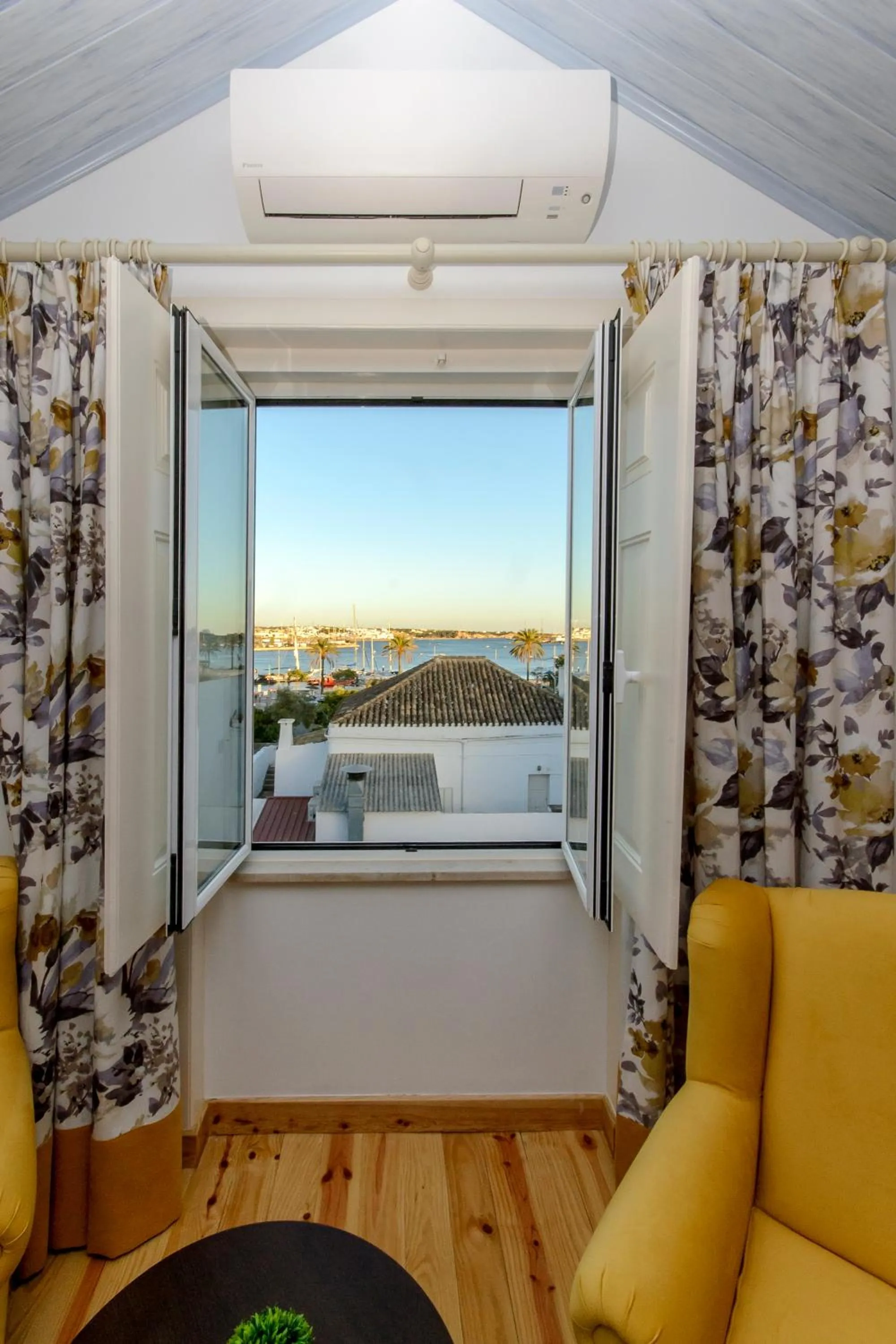 Bedroom, Bed in Villa Rio Guest House Suites