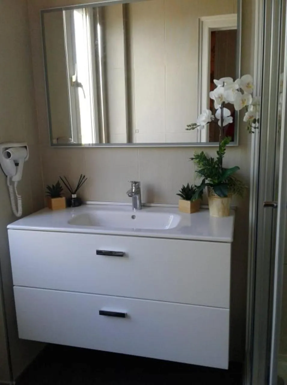 Bathroom in Villa Rio Guest House Suites