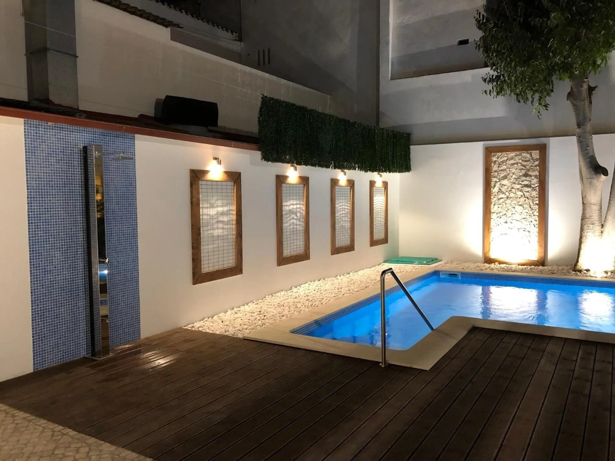 Swimming pool in Villa Rio Guest House Suites