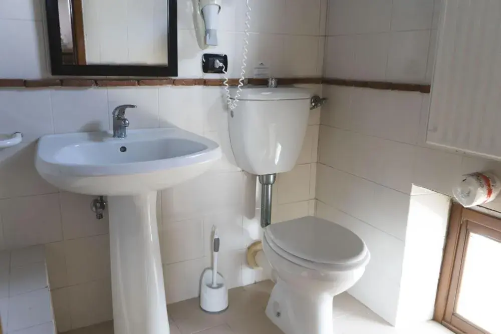 Two-Bedroom Apartment (4 Adults) in Borgo Giusto Tuscany Two-Bedroom Apartment (4 Adults) in Borgo Giusto Tuscany