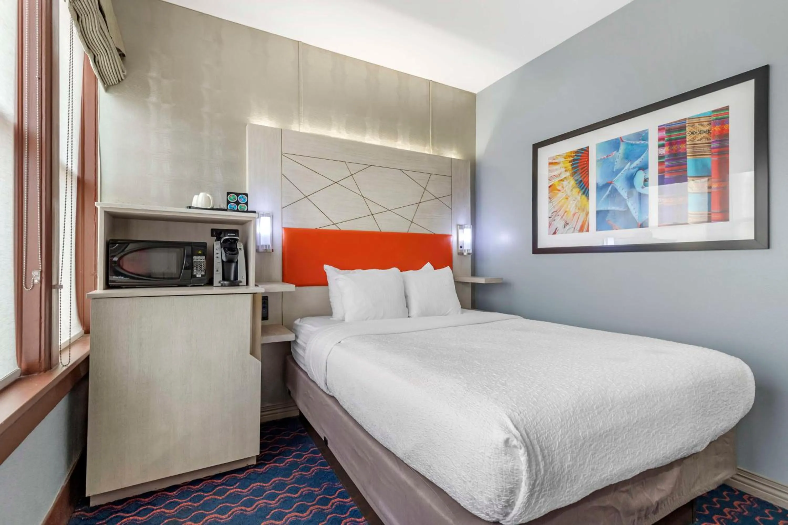 Bedroom in Best Western Premier Historic Travelers Hotel Alamo/Riverwalk