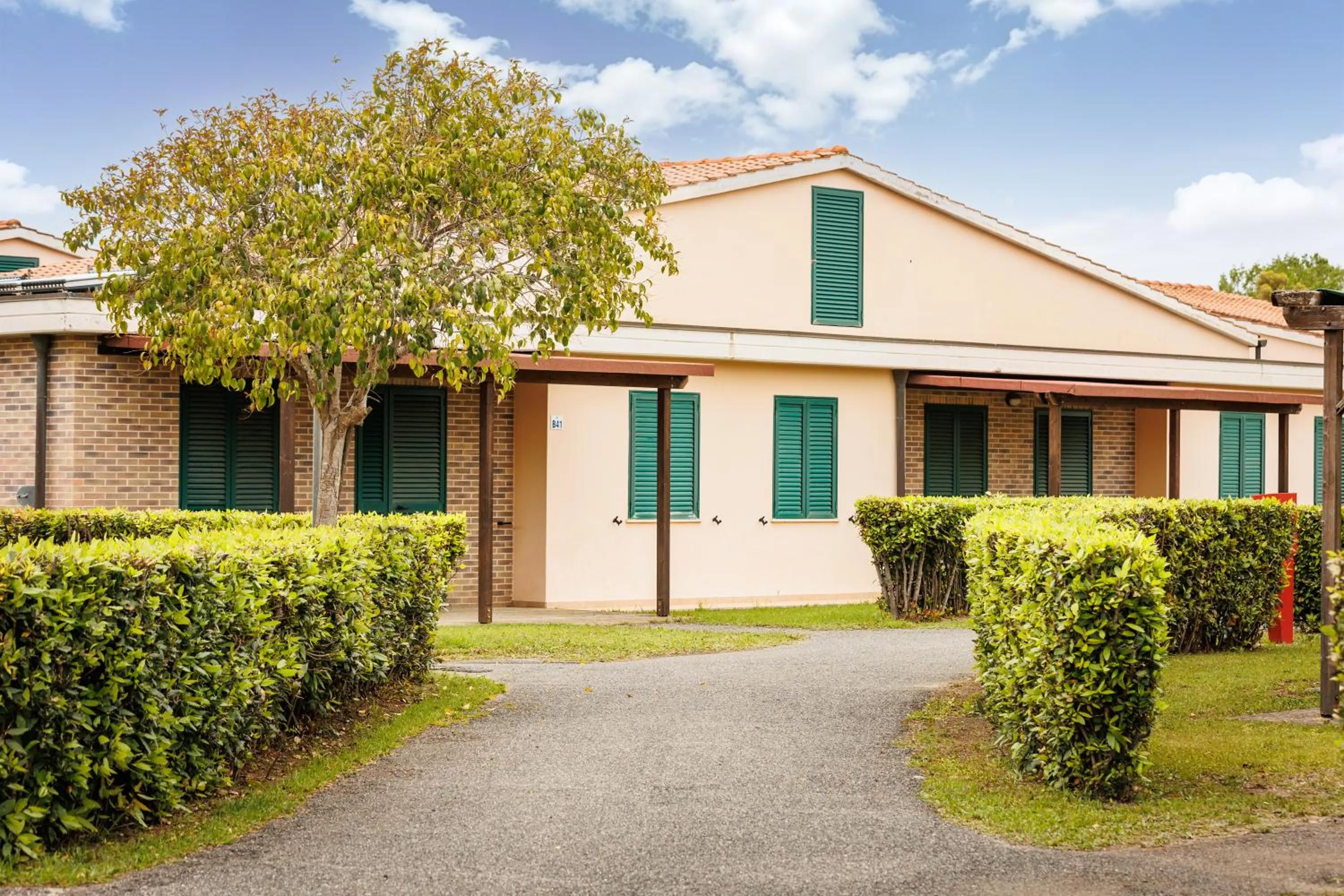 Property building in Villaggio Turistico La Cecinella