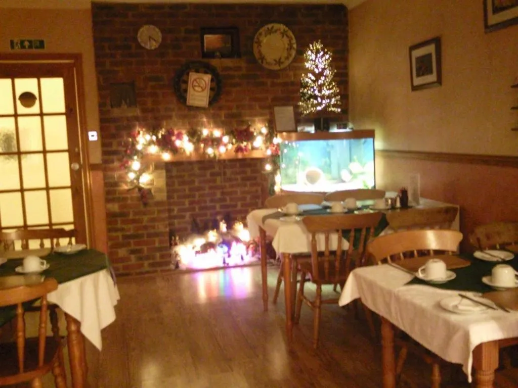 Dining area in Whitecliff View