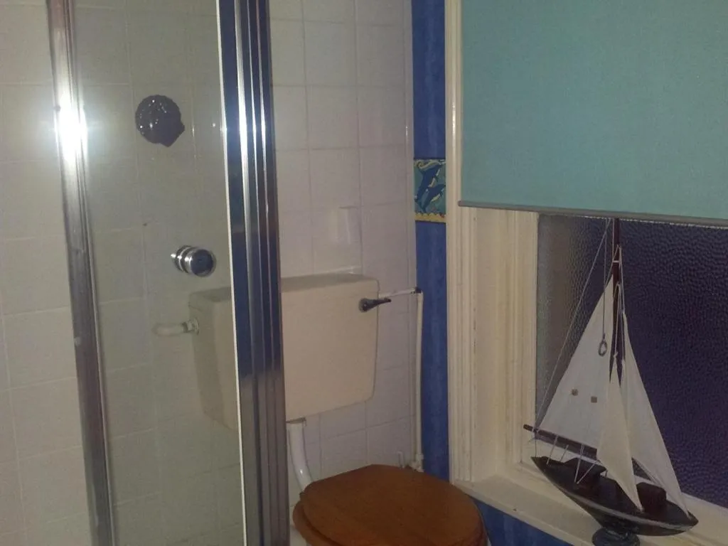 Bathroom in Whitecliff View