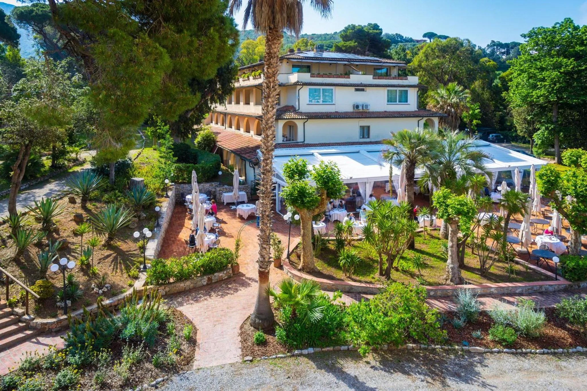 Property building in Hotel Villa Ottone