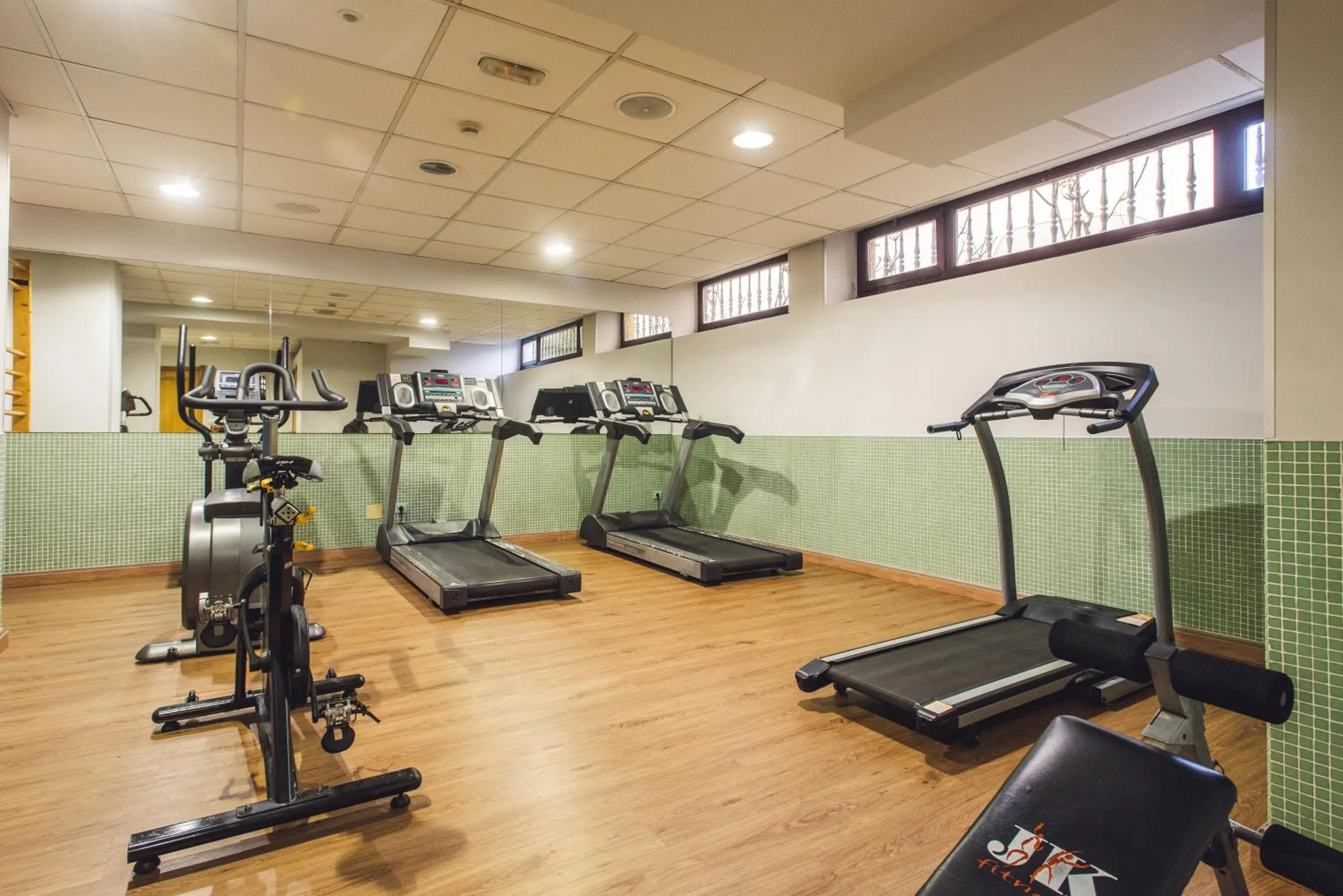 Fitness centre/facilities in Hotel Spa Villa Pasiega