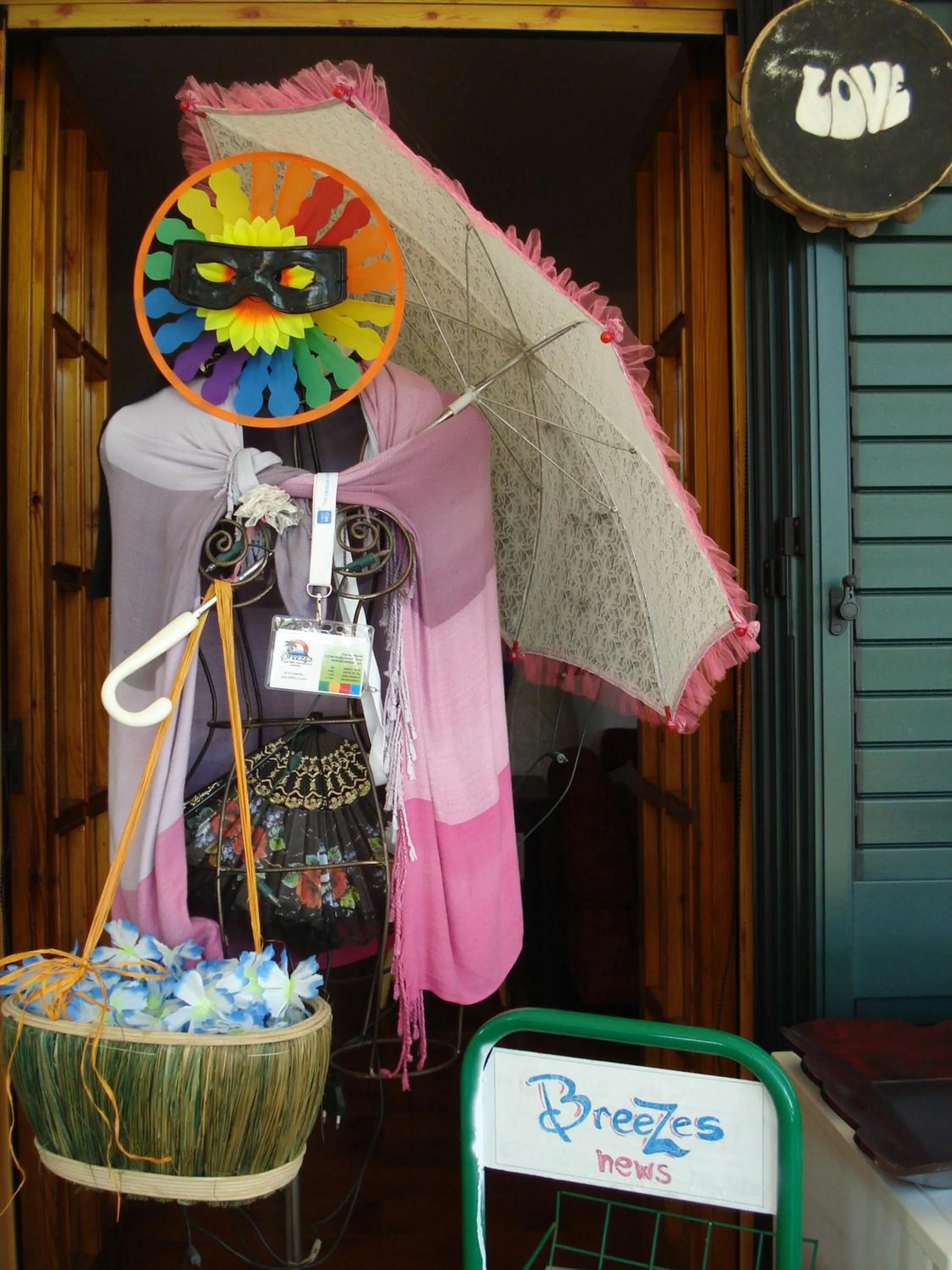 Decorative detail in Breezes B&B