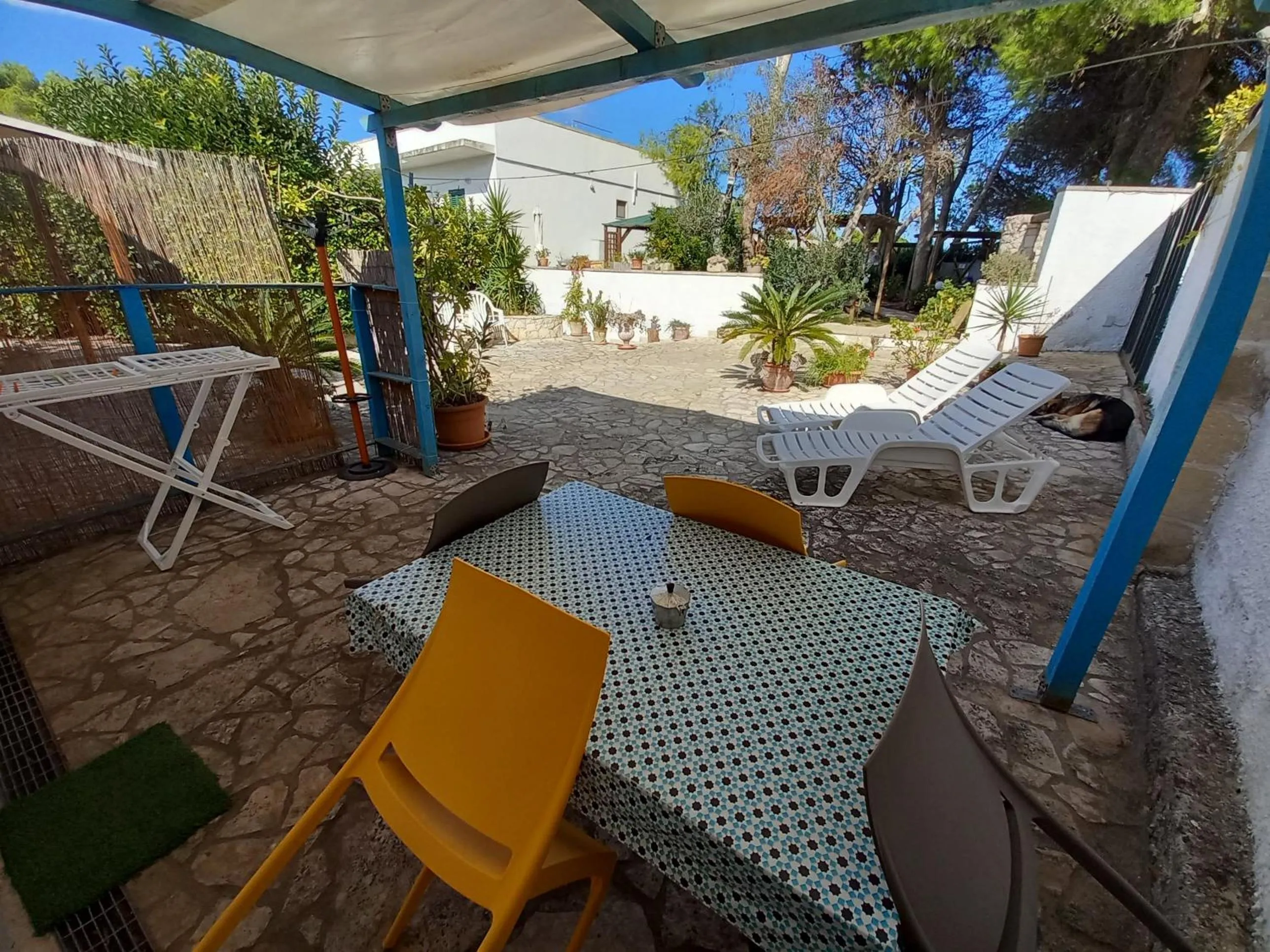 Patio in Breezes B&B