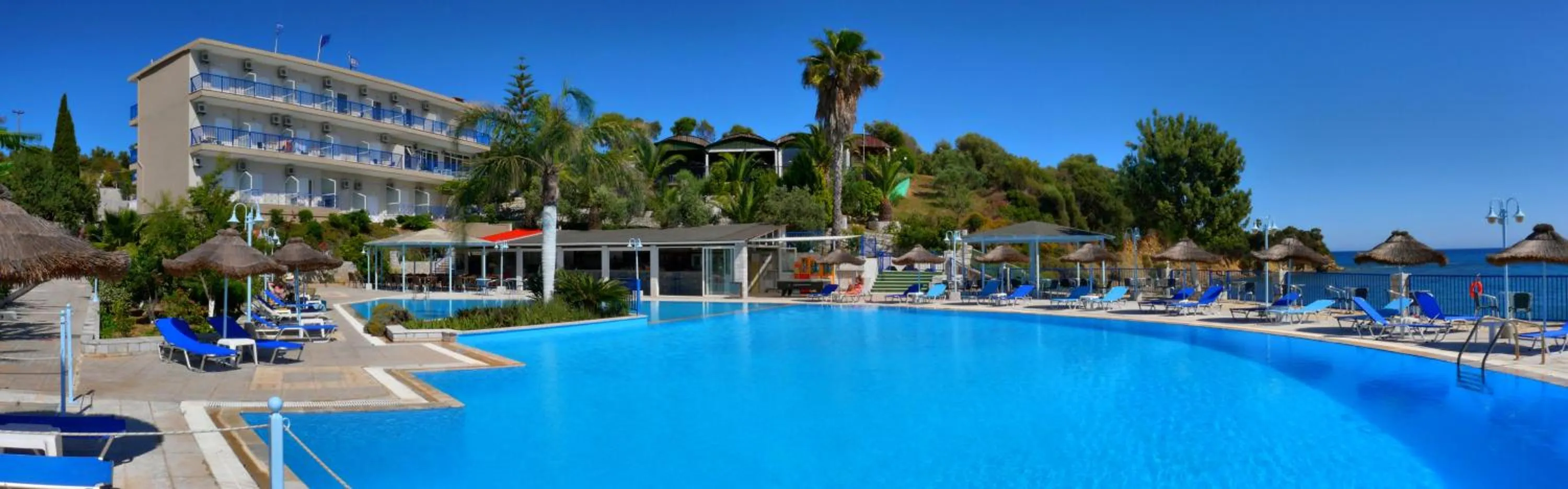Pool view in Hotel Golden Sun