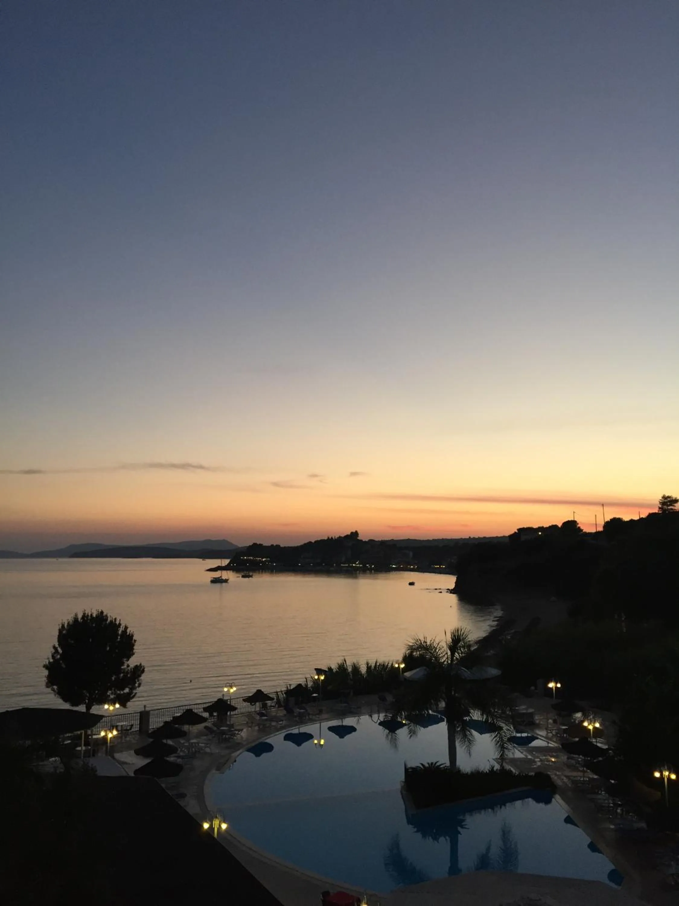 Summer in Hotel Golden Sun