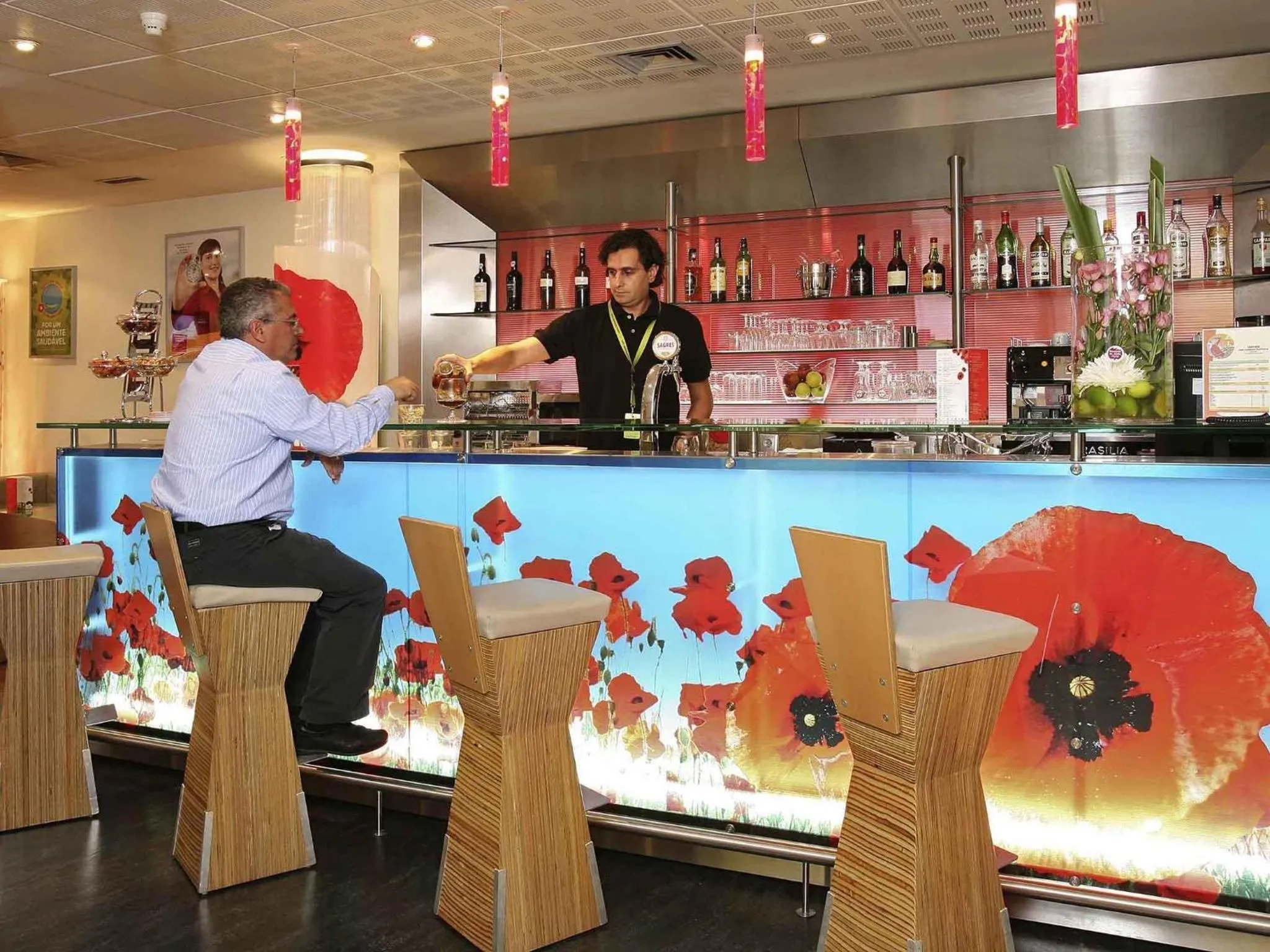 Lounge or bar in Hotel ibis Braga
