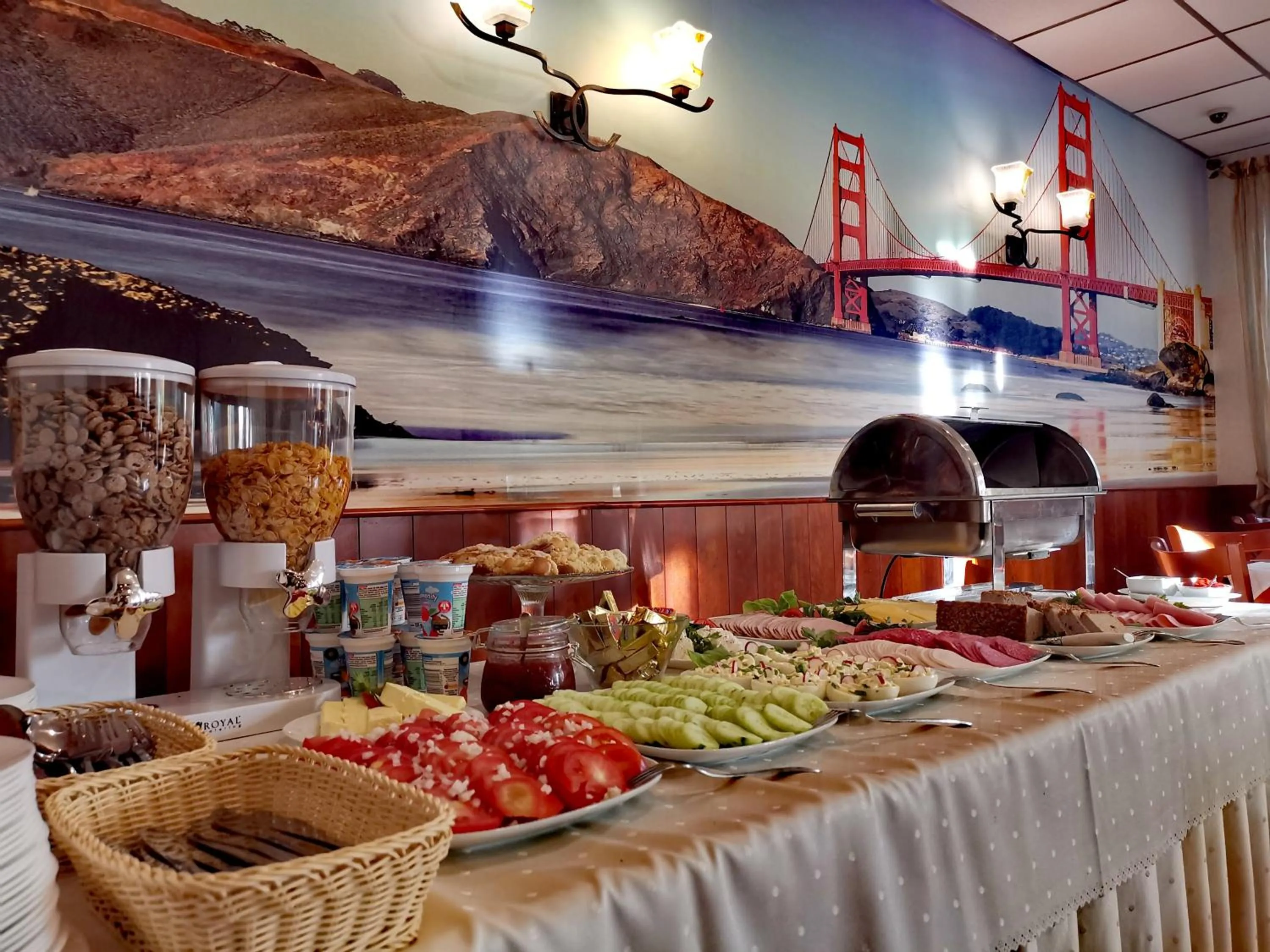 Food and drinks in Hotel Granada