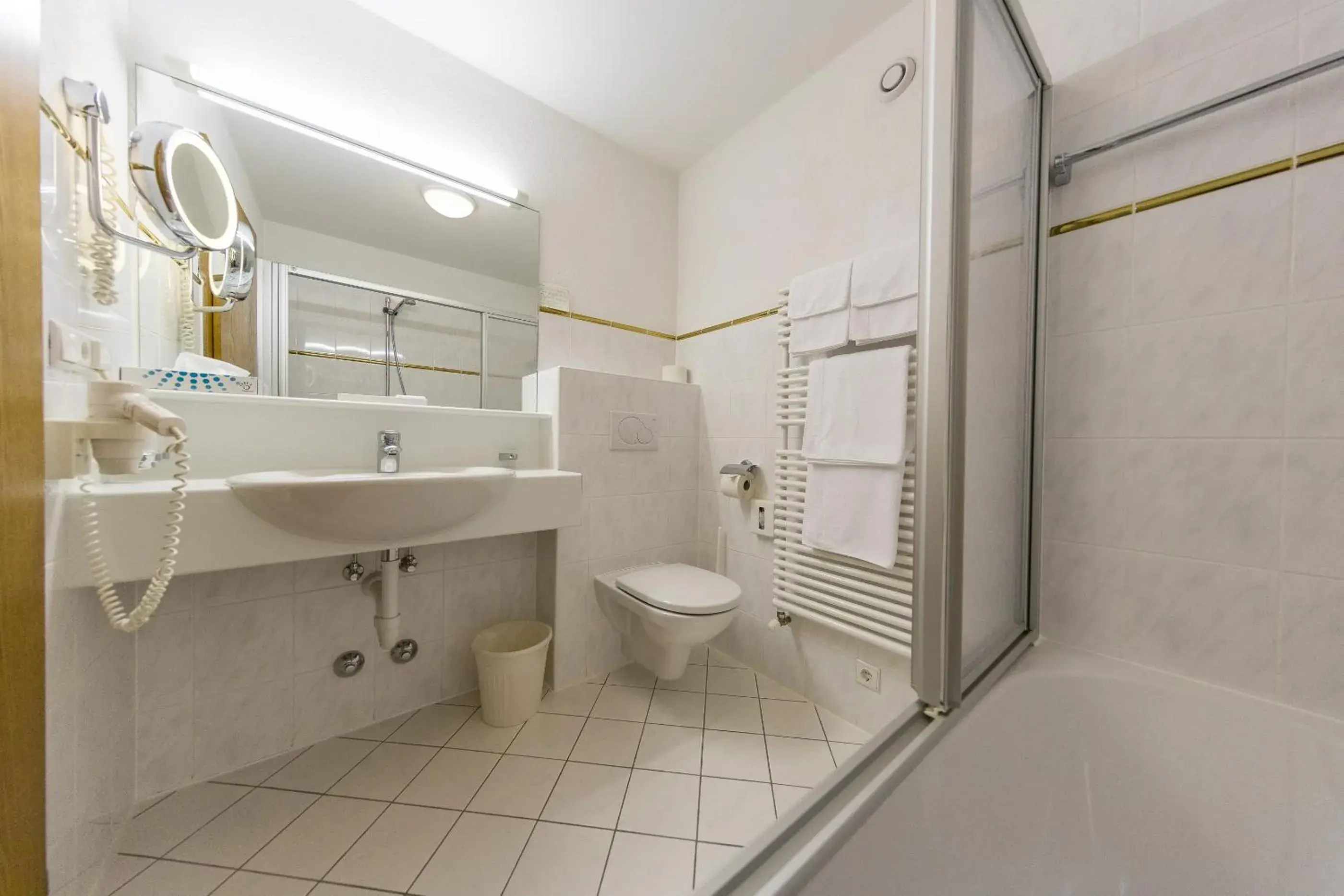 Classic Double Room with Balcony in Gartenhotel Crystal - 4 Sterne Superior Classic Double Room with Balcony in Gartenhotel Crystal - 4 Sterne Superior