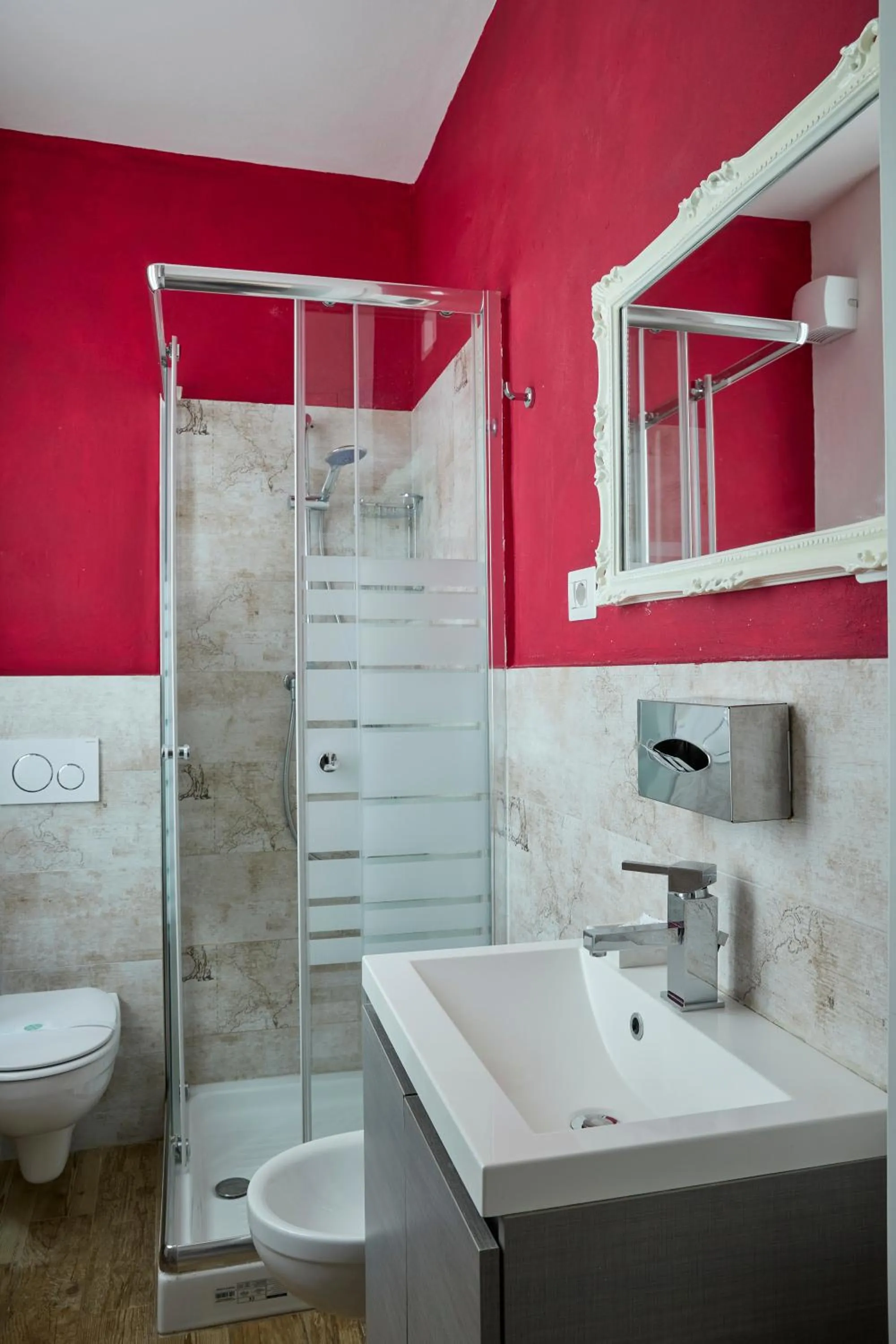 Bathroom in B&B Lorenzo&Lorenzo Vol.2