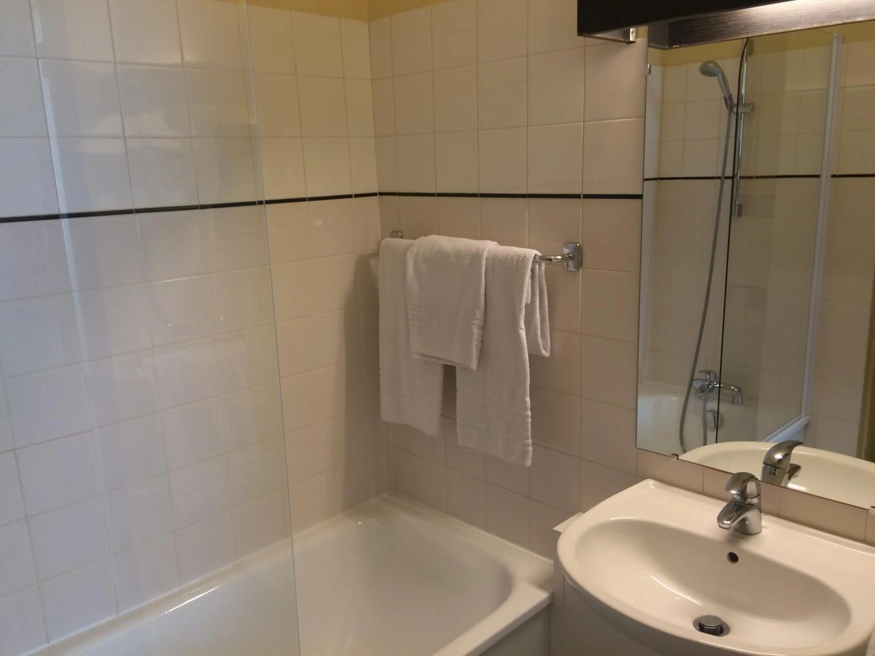 Bathroom in Hotel Elysée