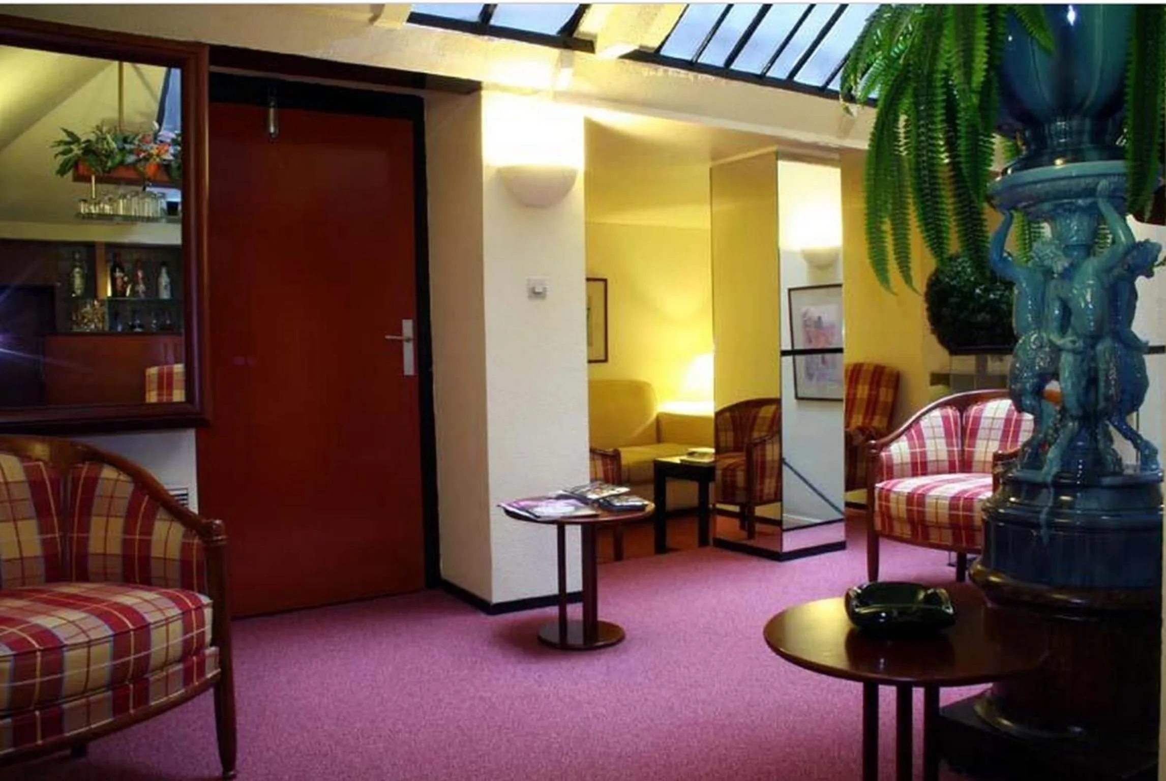 Lobby or reception in Hotel Elysée