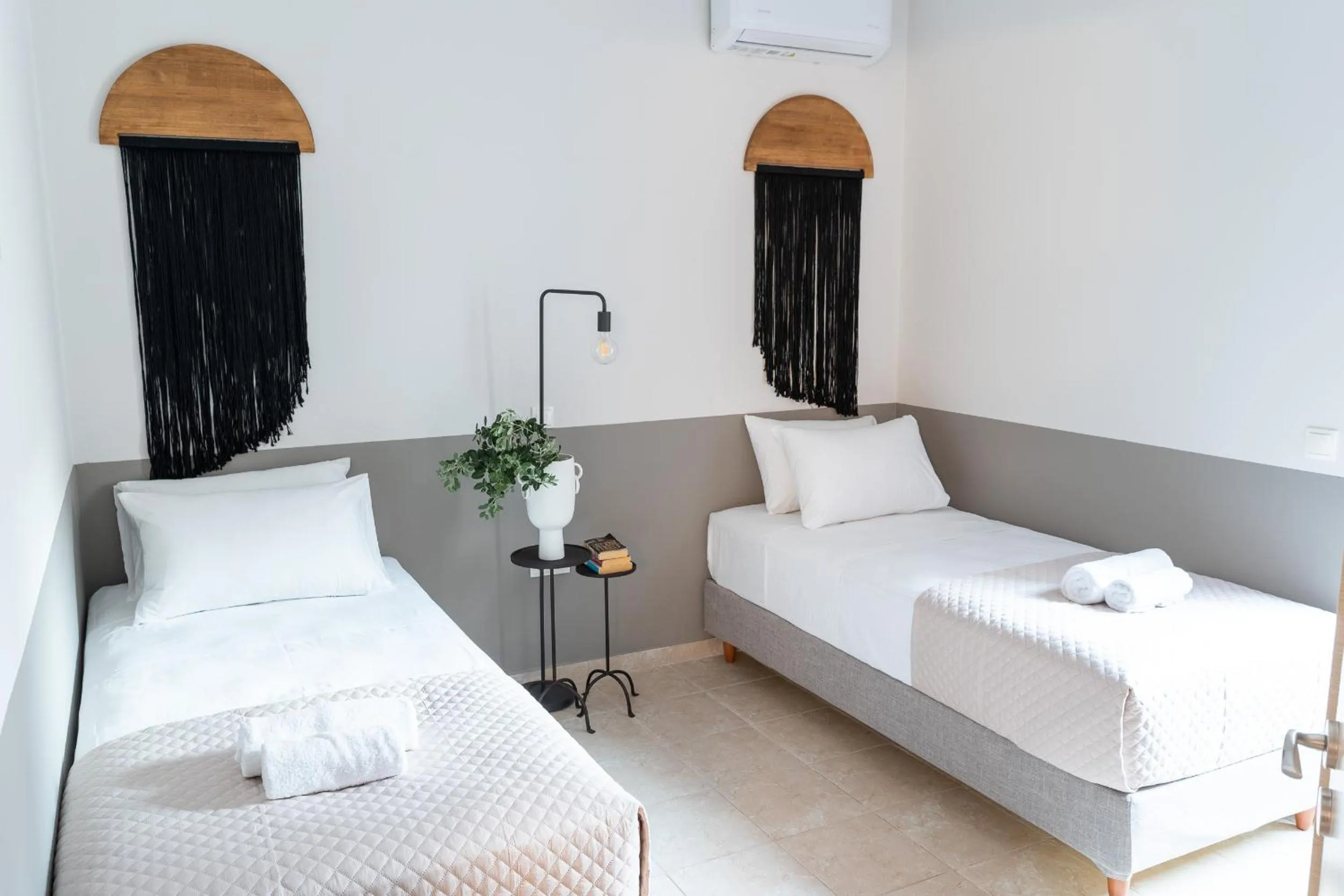 Bedroom, Bed in Syra Suites