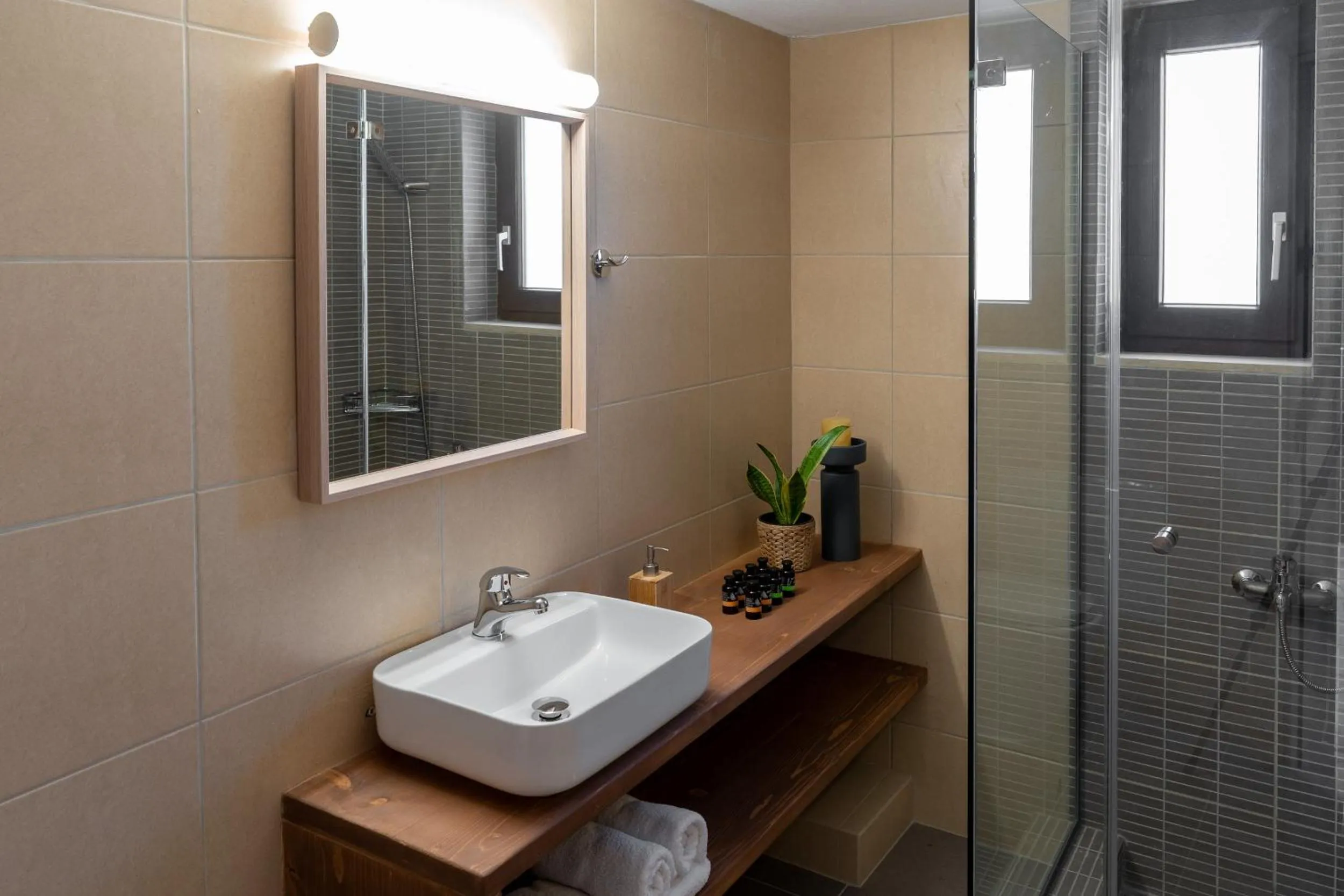 Shower in Syra Suites