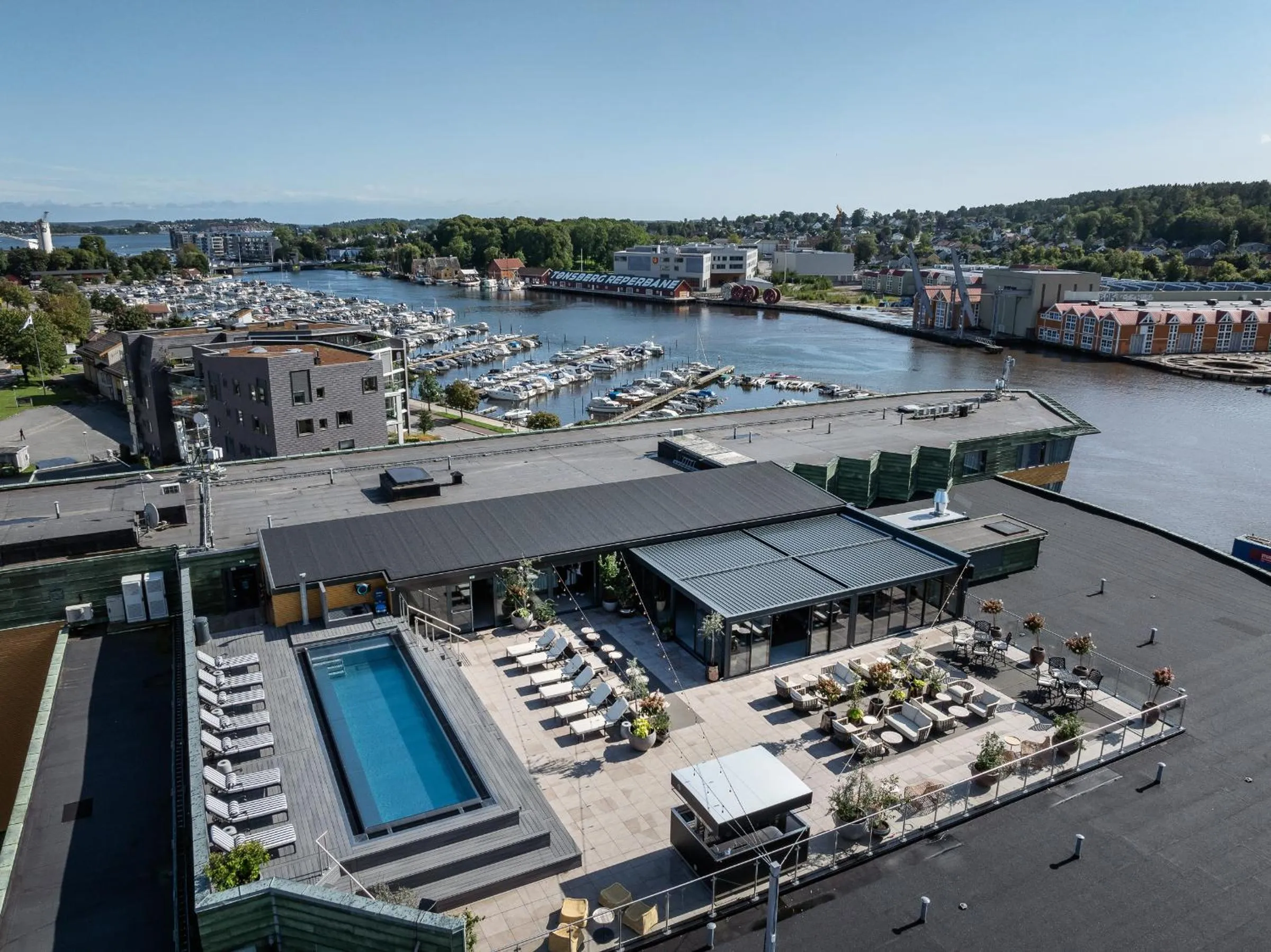 Pool view in Quality Hotel Tønsberg