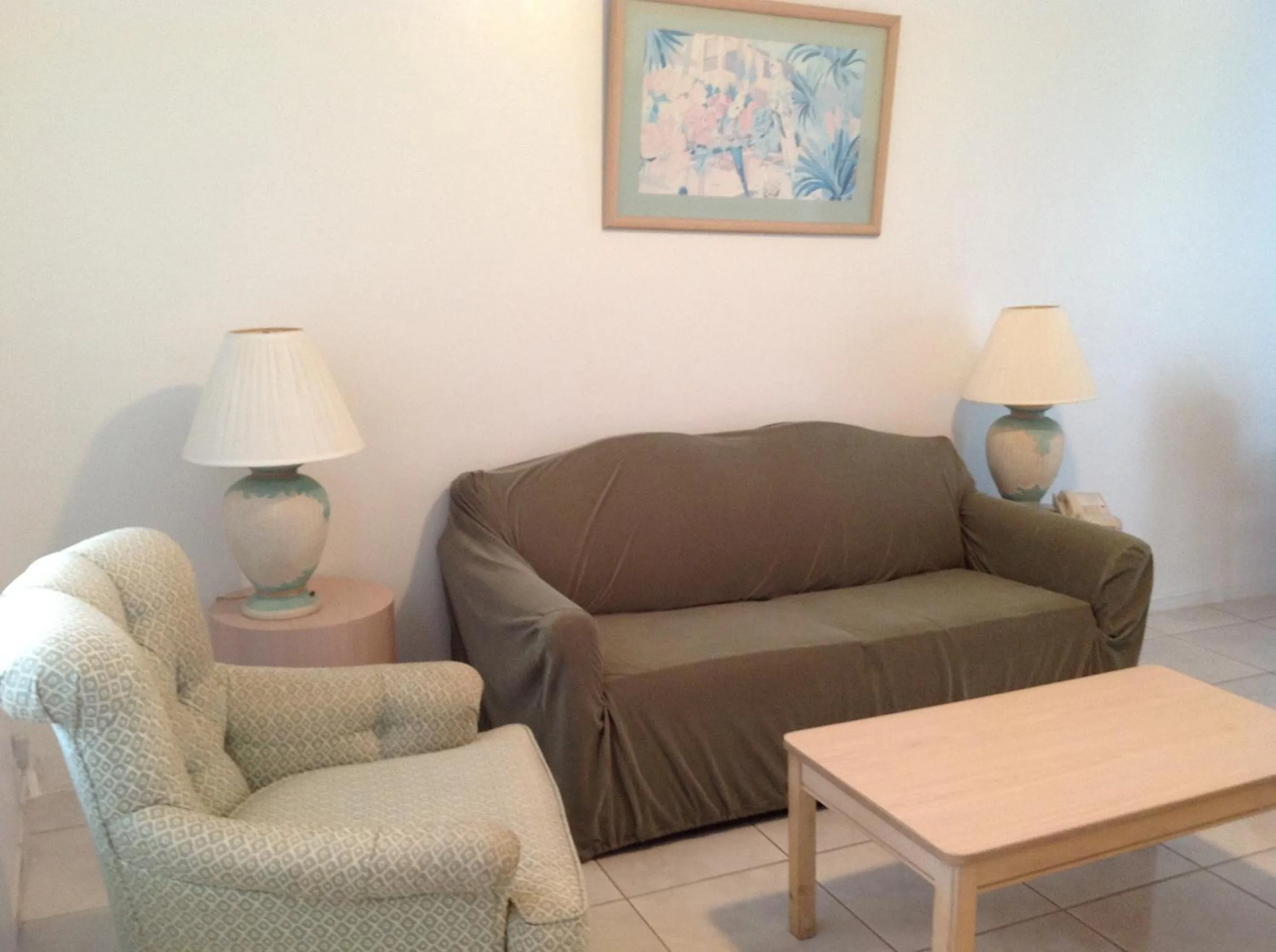 Photo of the whole room in Birch Patio Motel