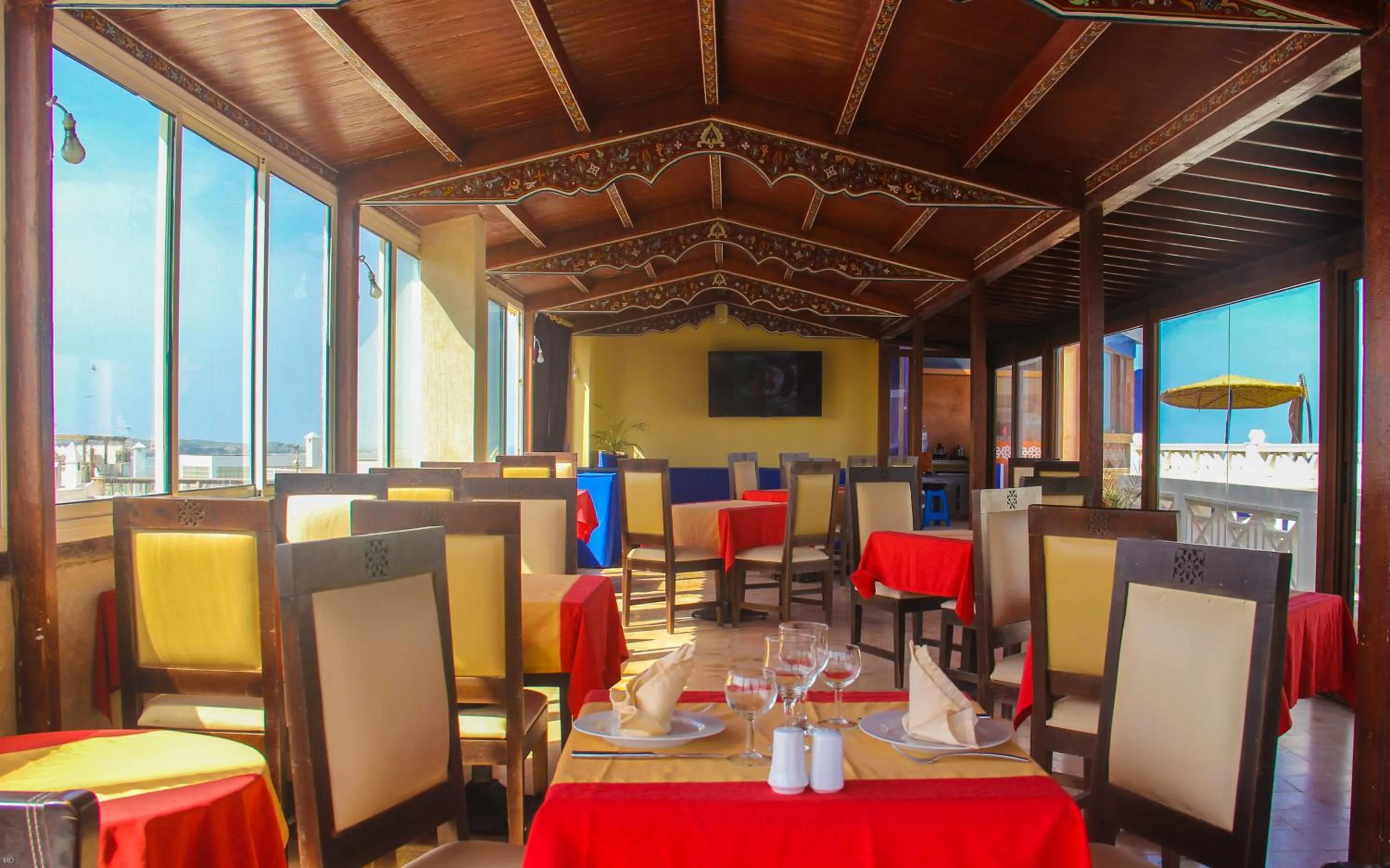 Restaurant/places to eat in Palais Des Remparts