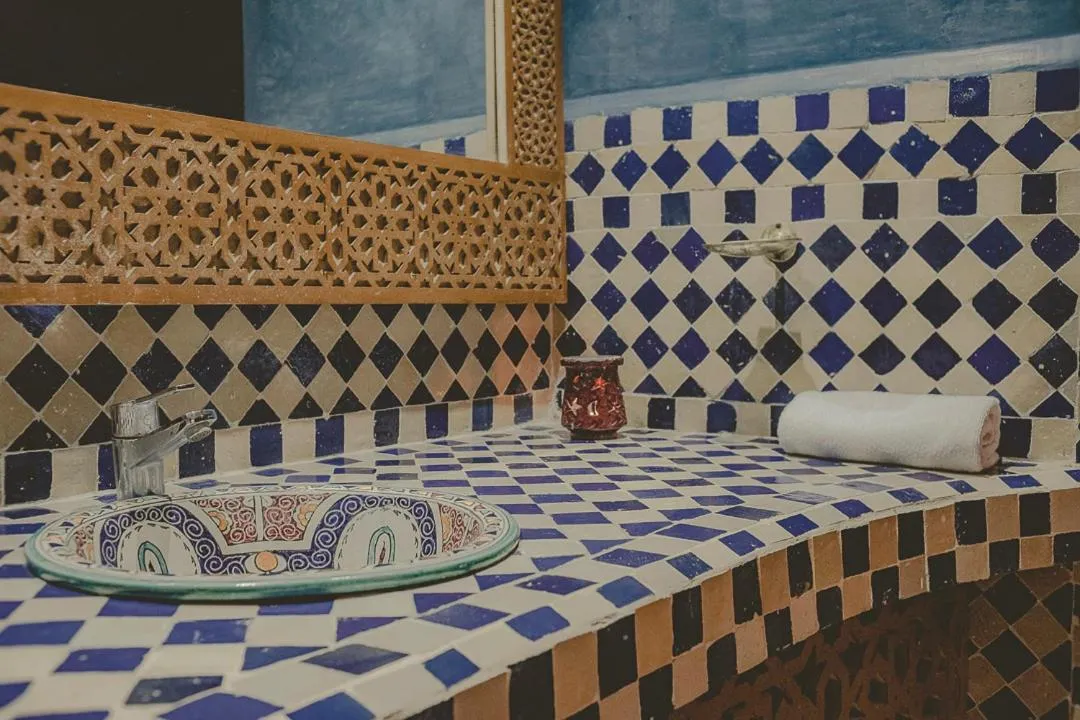 Bathroom, Bed in Palais Des Remparts