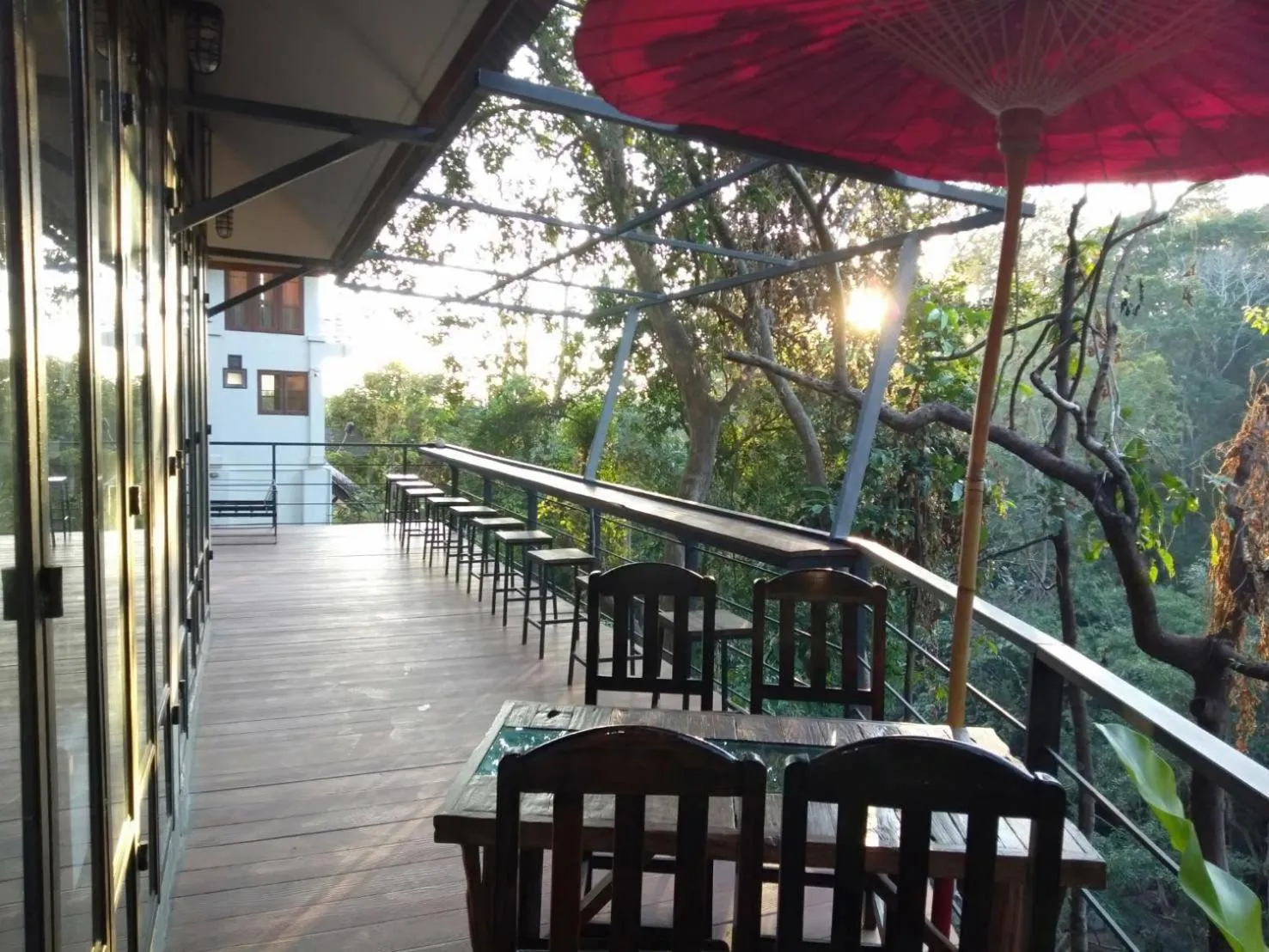 Restaurant/places to eat in Maesa Greenery Hill SHA