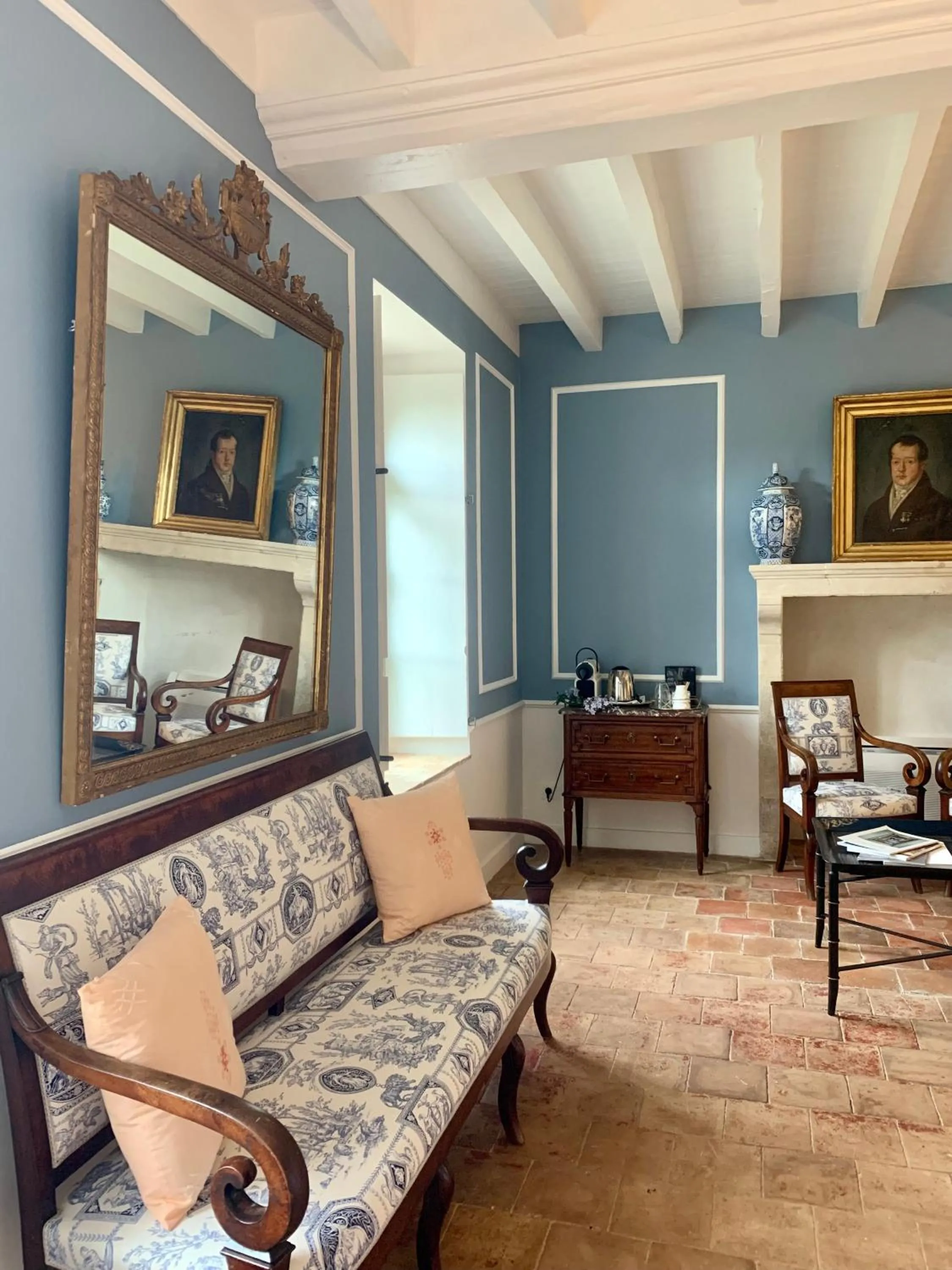 Bedroom in Hôtel du Domaine de La Groirie - Le Mans