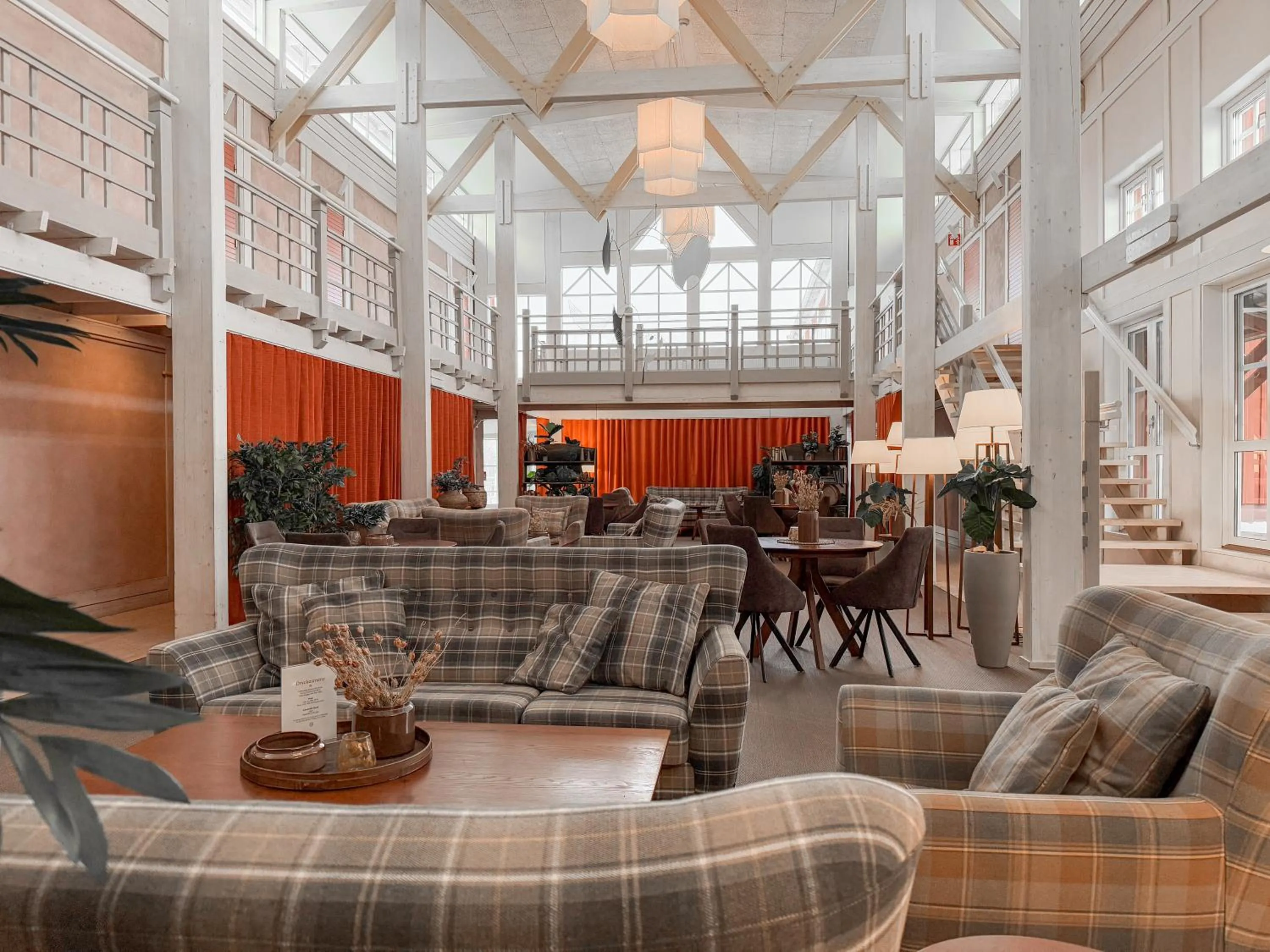 Communal lounge/ TV room in Hotell Gyllene Hornet