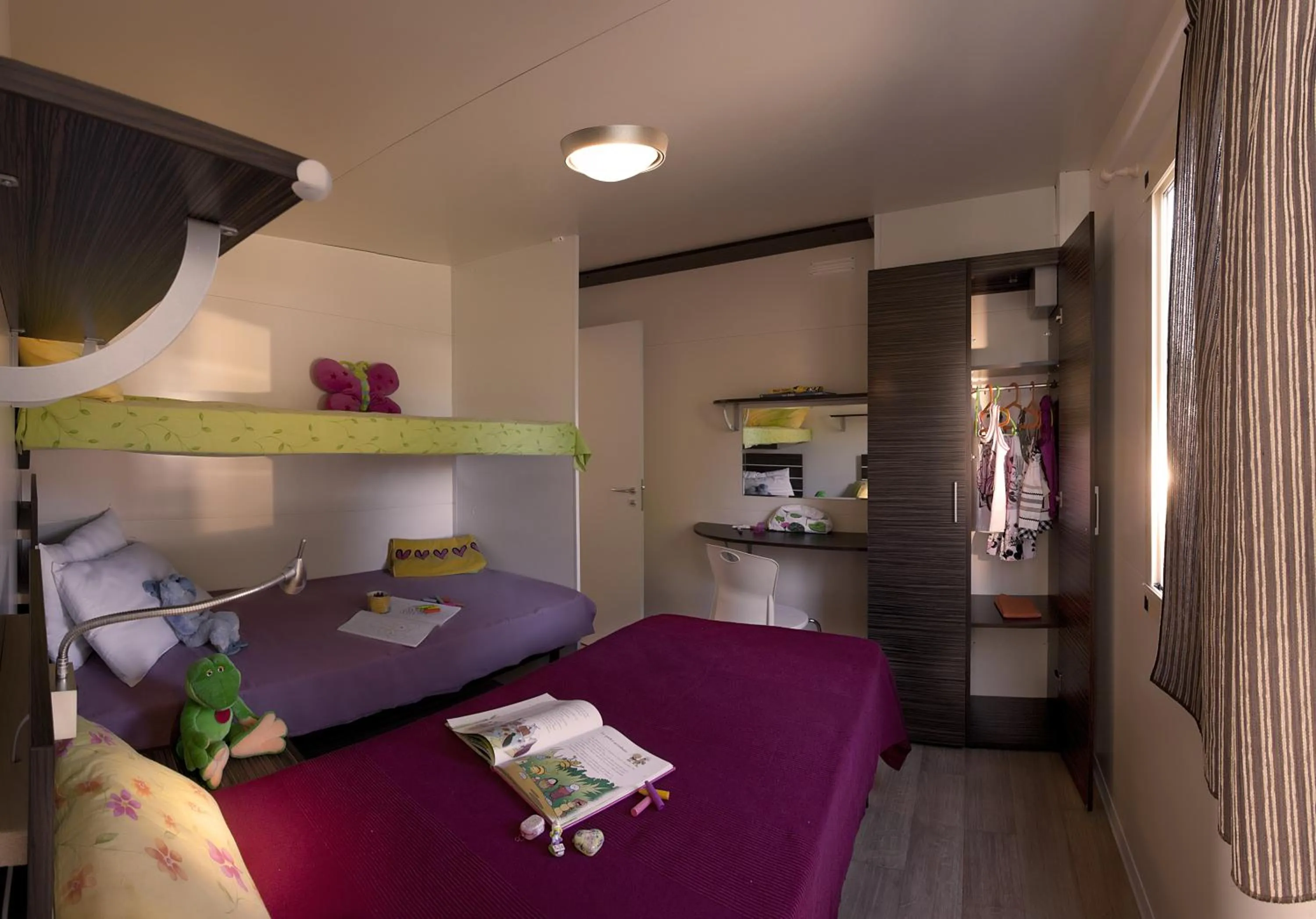 bunk bed, Bed in hu I Pini village