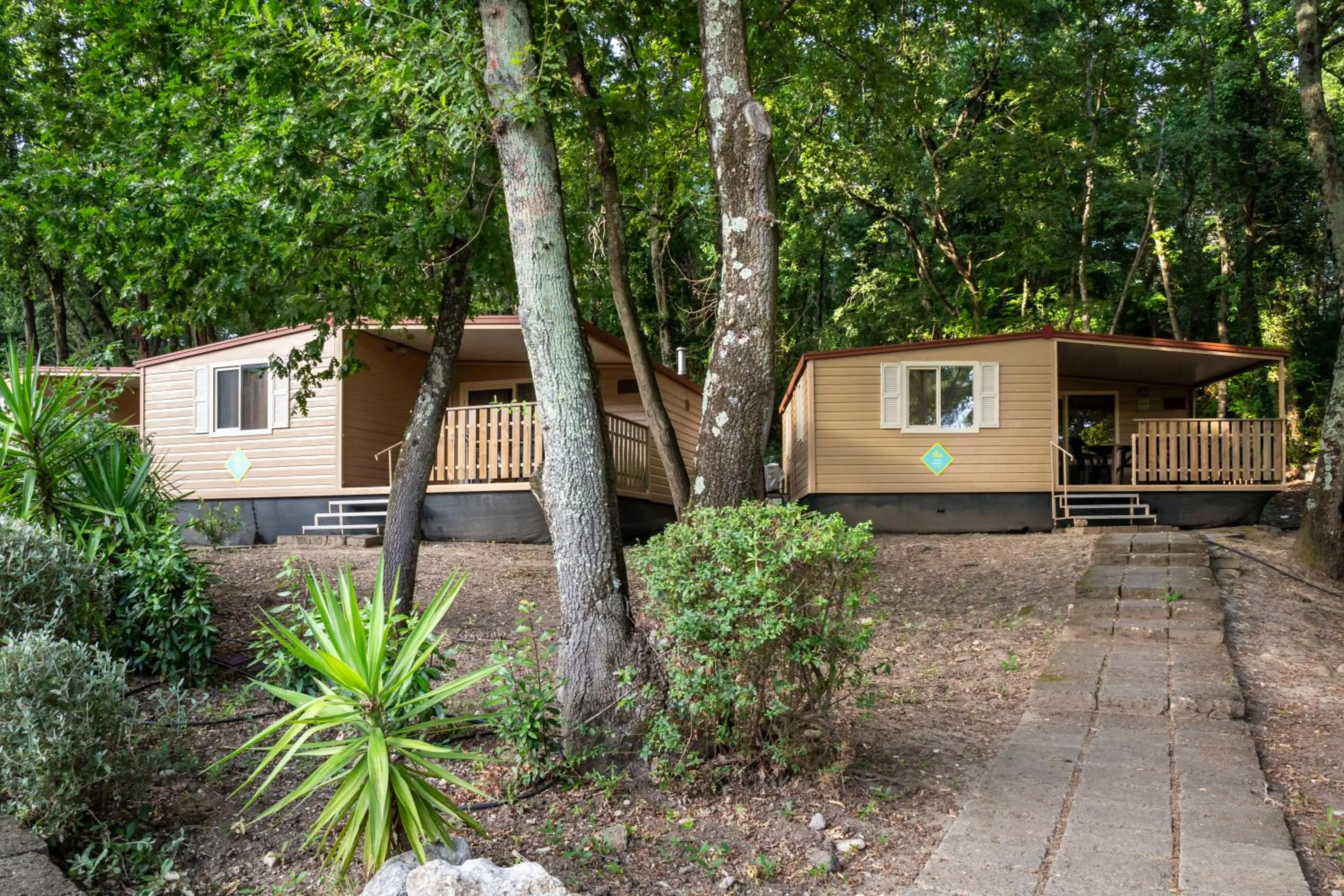 Property building in hu I Pini village