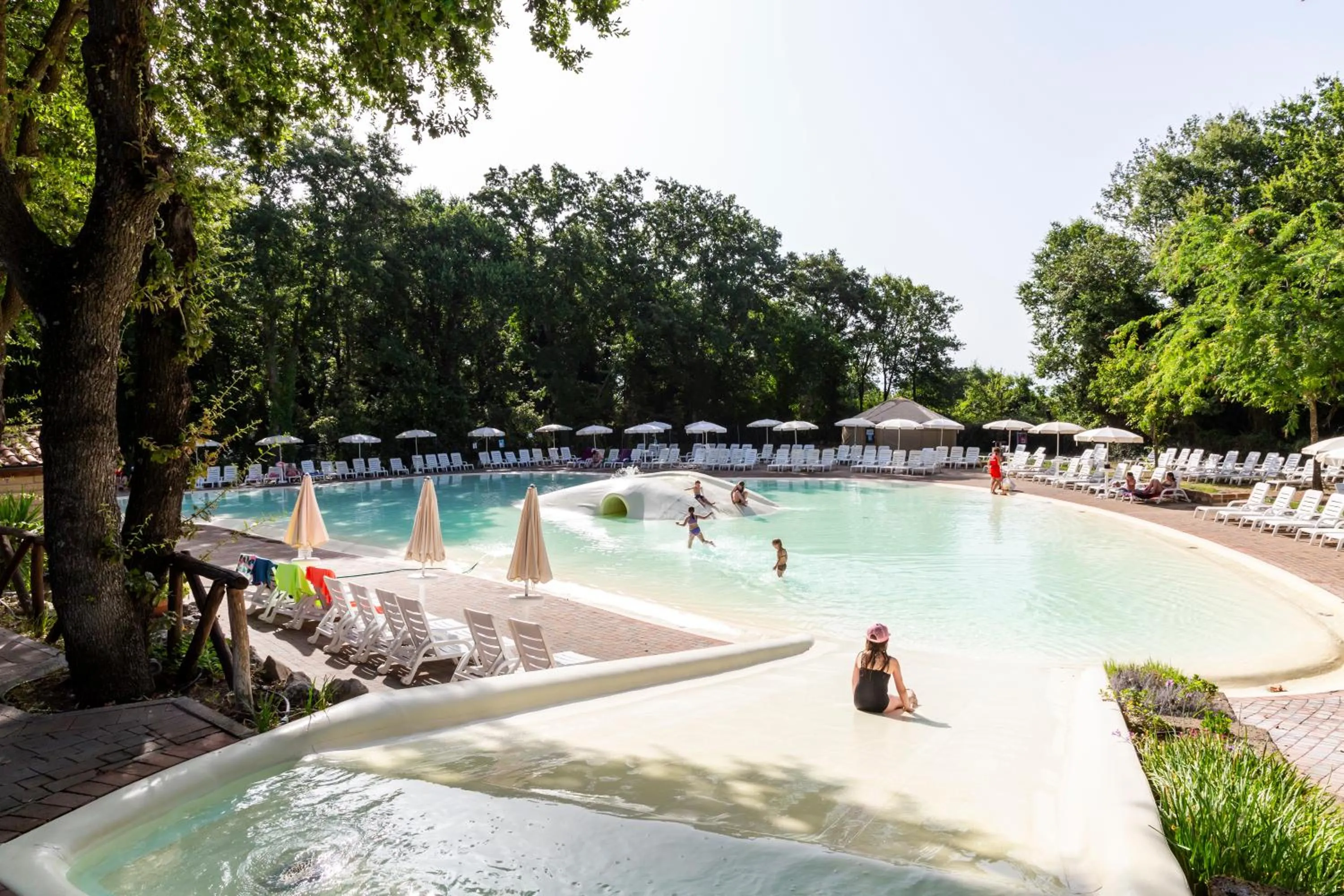Swimming pool in hu I Pini village