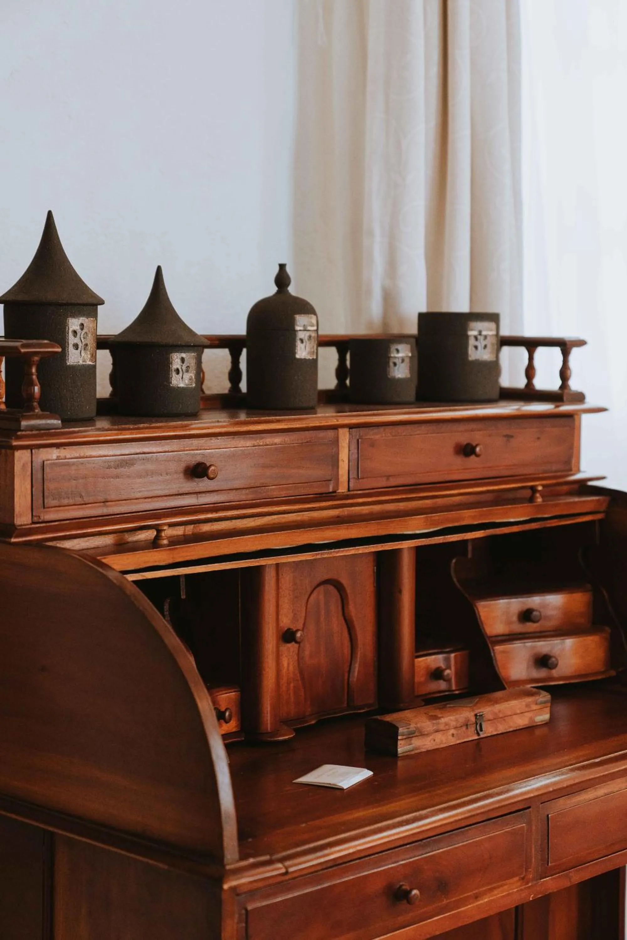 Decorative detail in Studios Kilindra