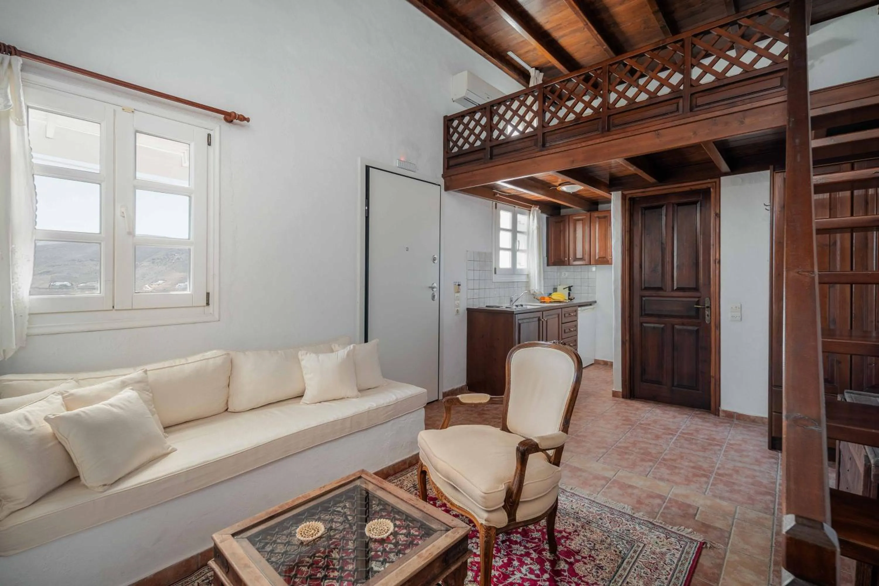 Kitchen or kitchenette in Studios Kilindra