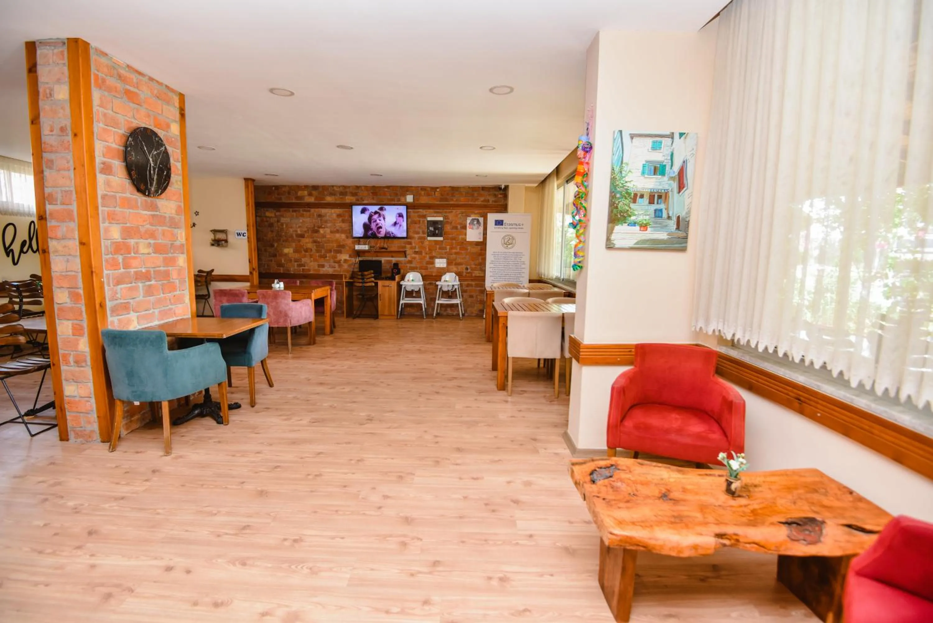 Communal lounge/ TV room in Karacan Park Hotel - Dalaman Airport