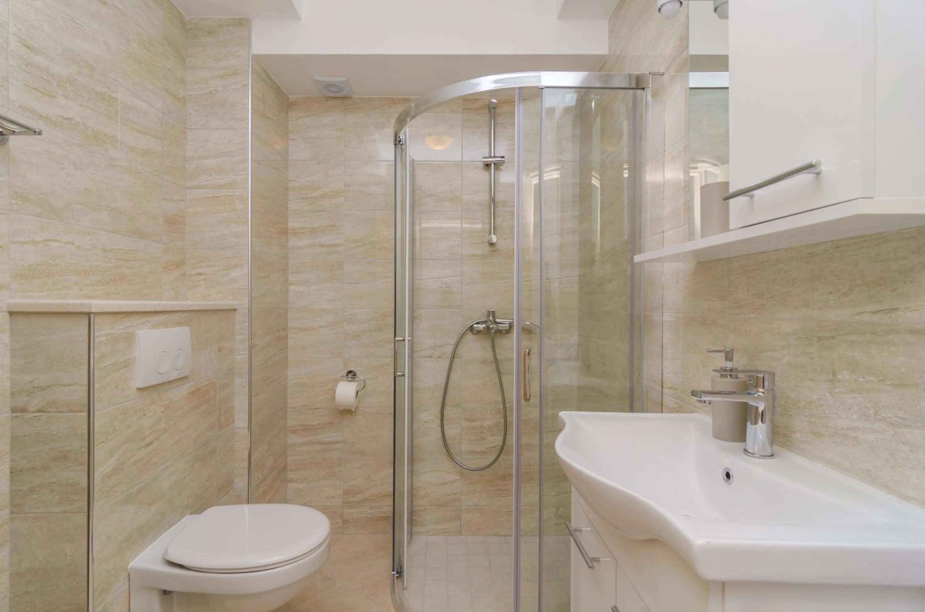 Bathroom in Apartments Villa Dadić