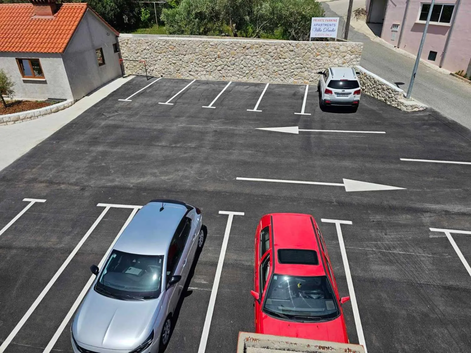 Parking in Apartments Villa Dadić