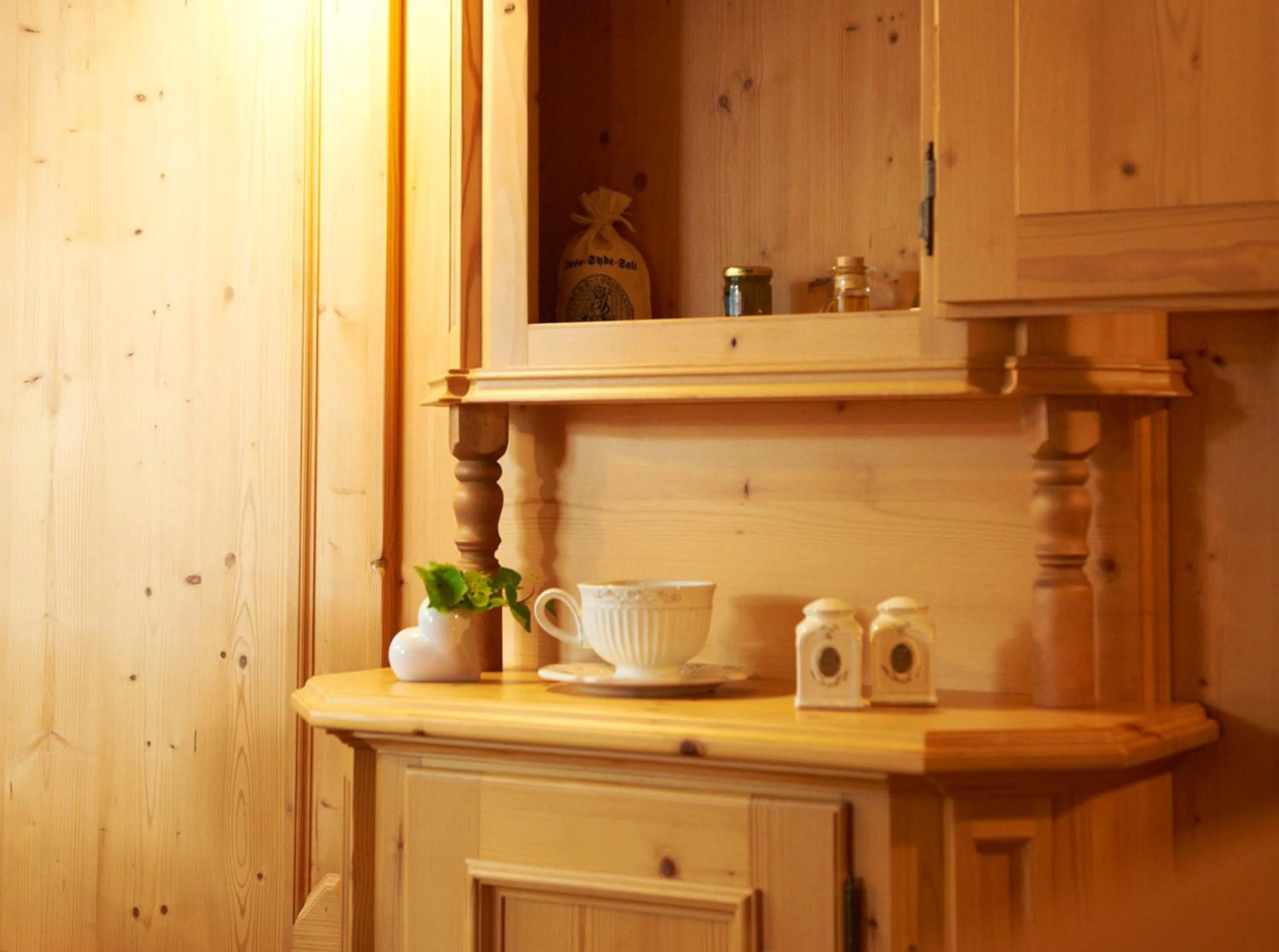 Restaurant/places to eat in Hotel Gallia